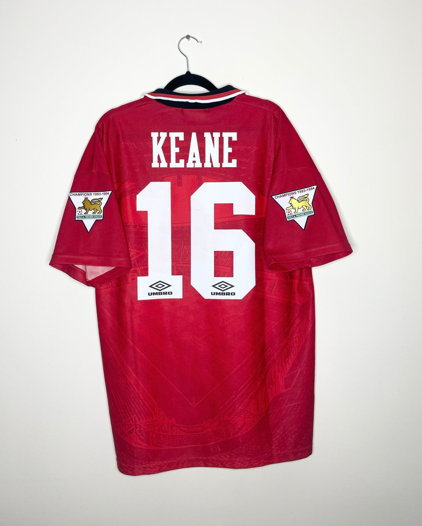 Manchester United 1994-1996 Home Shirt Keane #16 Large