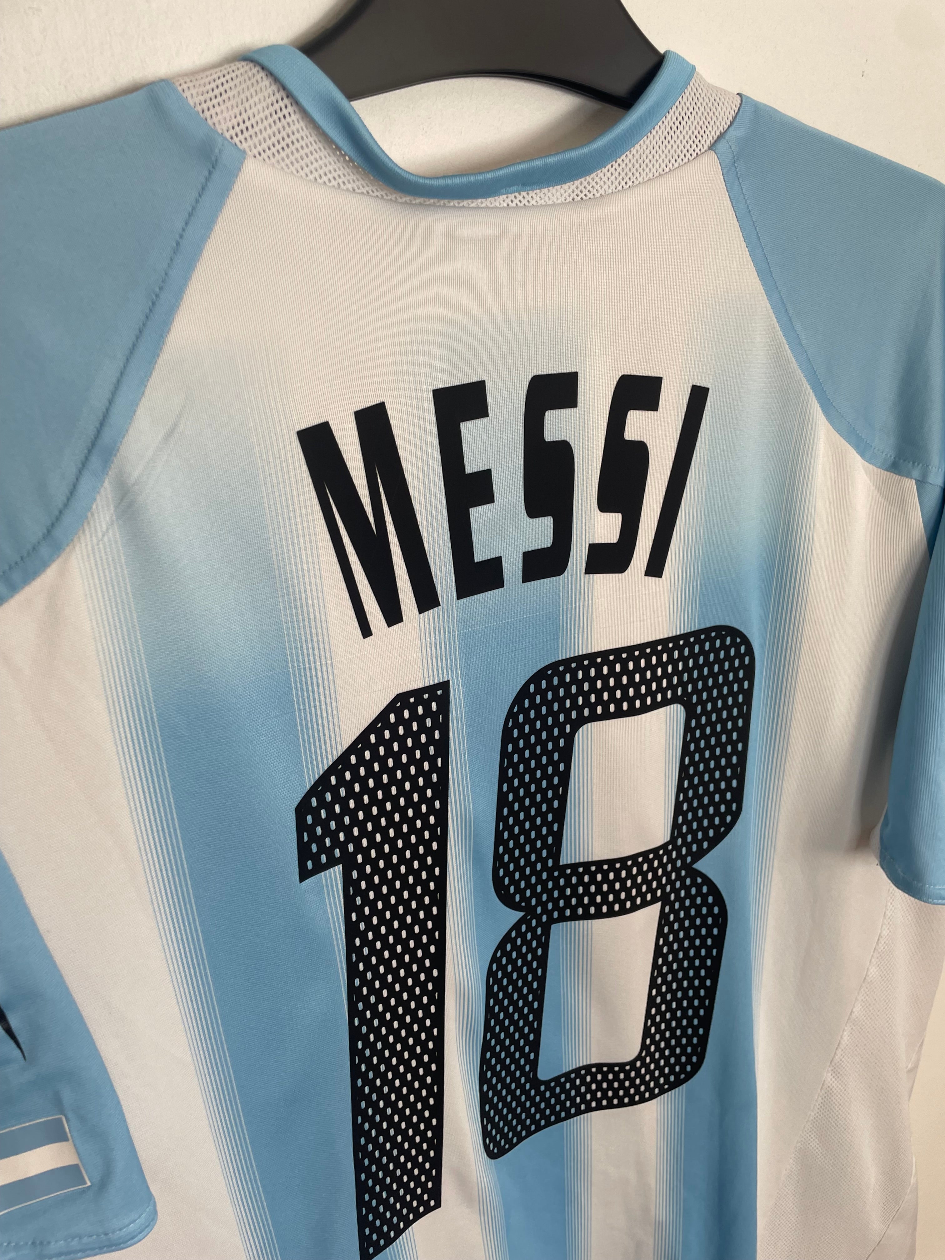 Argentina 2003-04 PLAYER VERSION Home Shirt Messi #18 XL