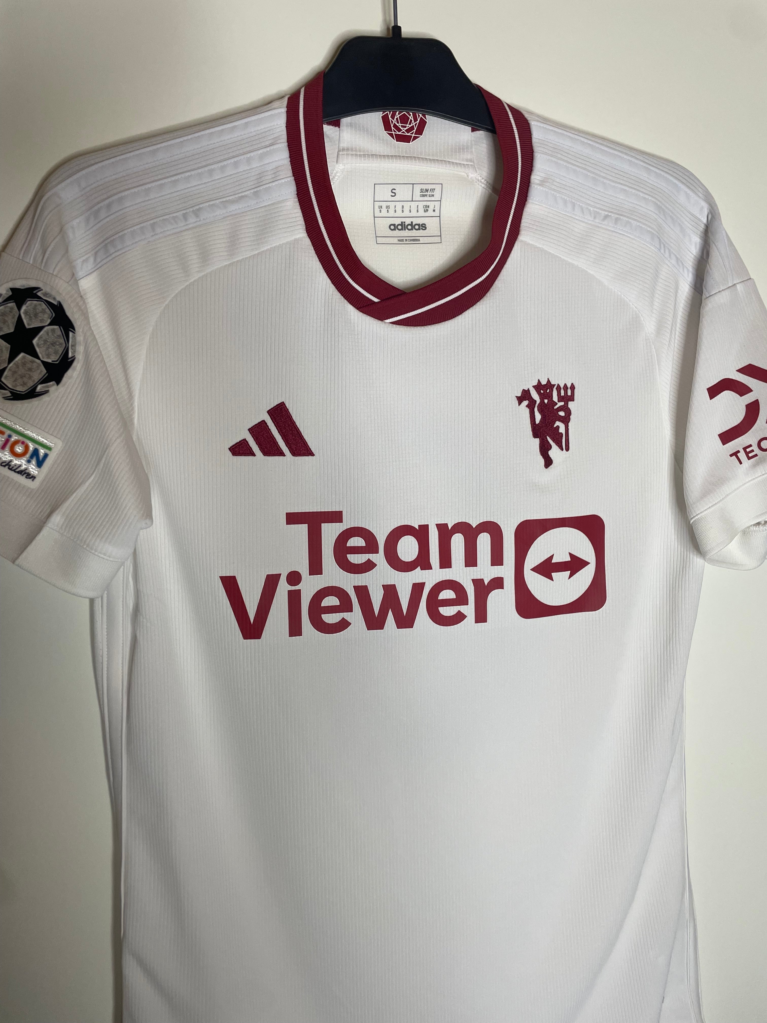 Manchester United 2023-24 UCL Tredjetröja B. Fernandes #8 Small