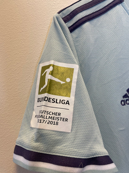 Bayern Munich 2018-19 Away Shirt Goretzka #18 Medium