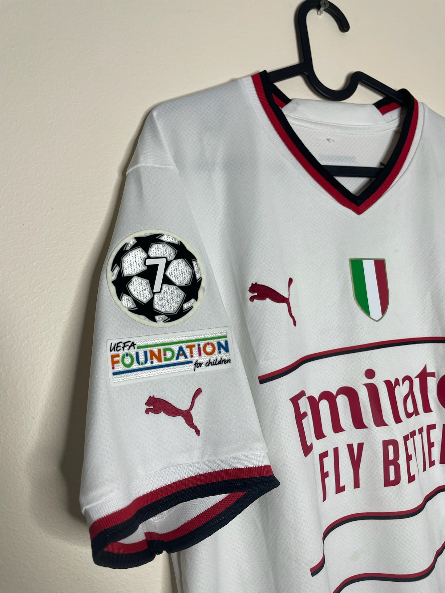 AC Milan 2022-23 UCL Away Shirt Ibrahimovic #11 Large