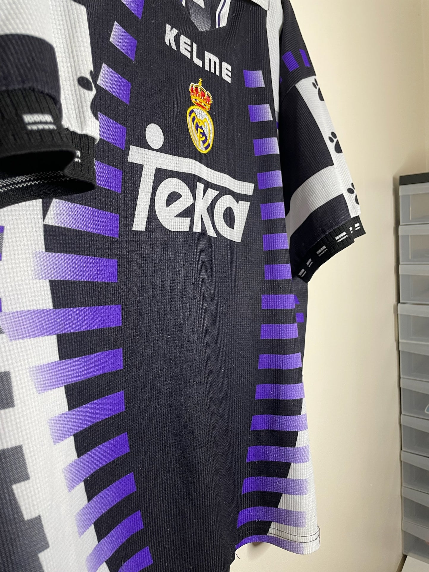 Real Madrid 1997-98 Third Shirt Seedorf #10 Large