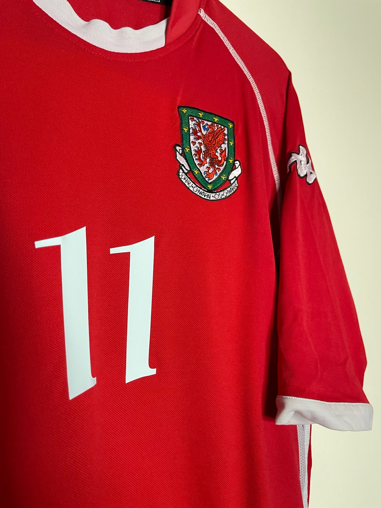 Wales 2002-03 Home Shirt Giggs #11 Large