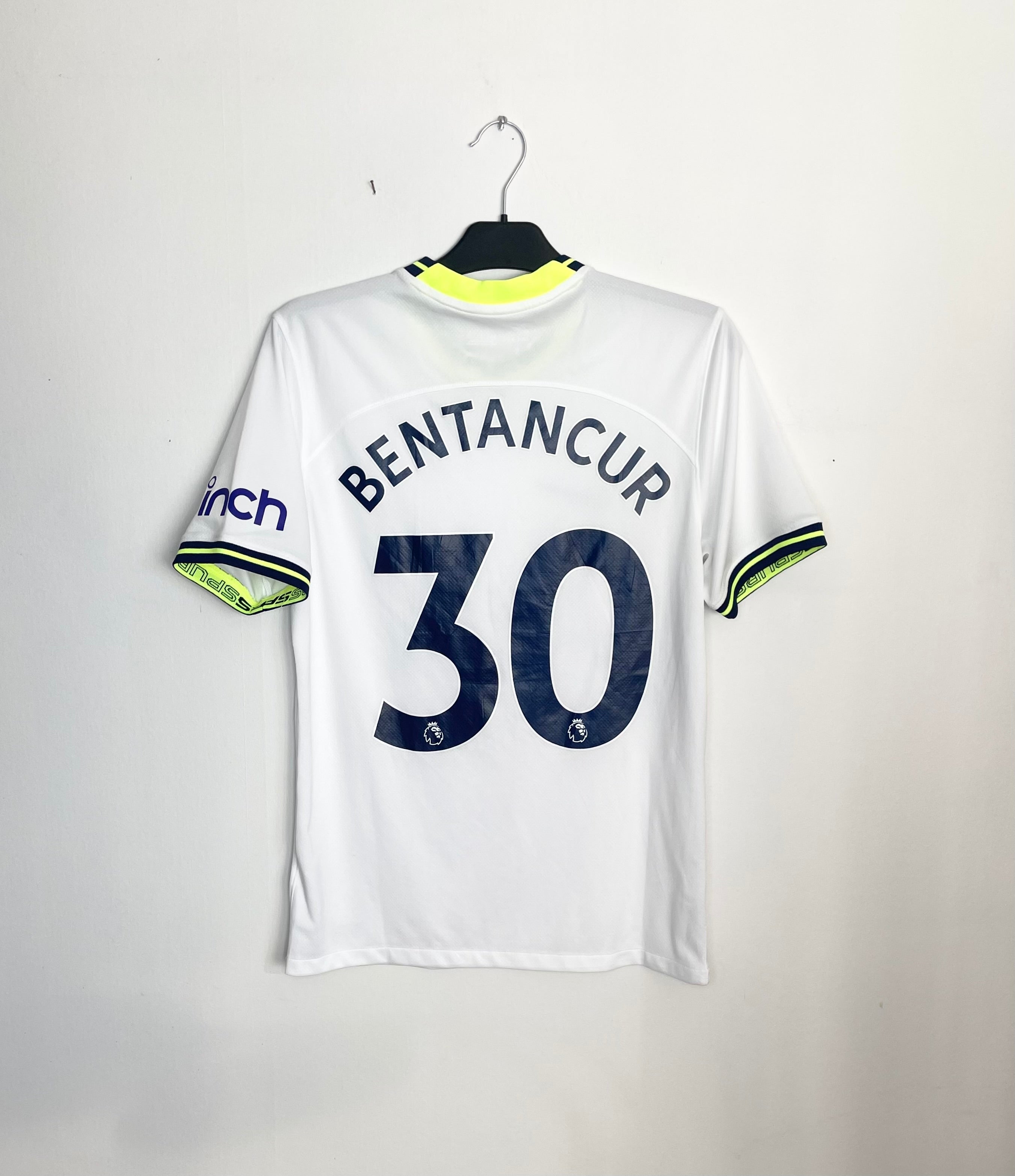 Tottenham Hotspur 2022-23 Home Shirt Bentancur #30 Small