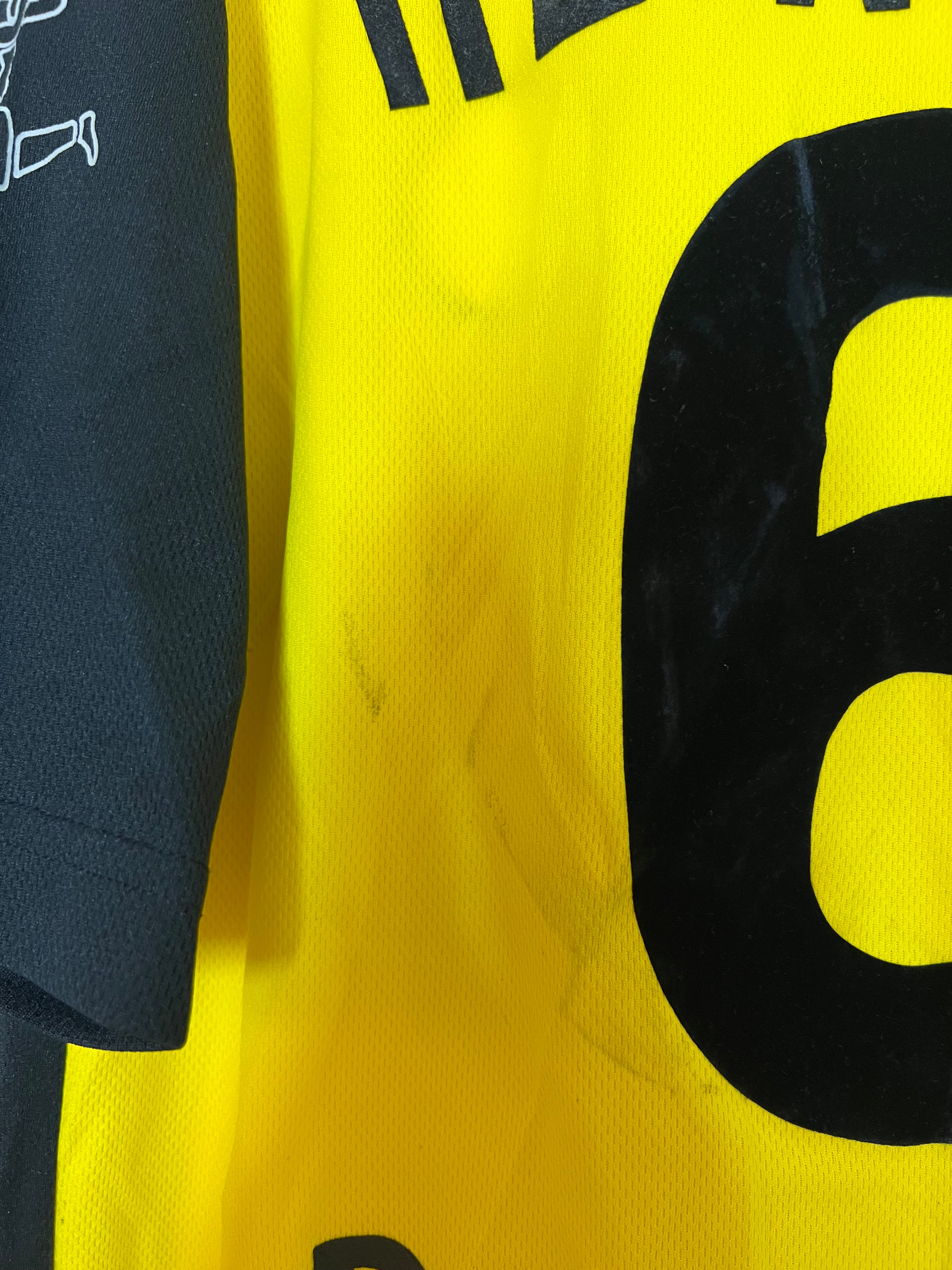 Borussia Dortmund 2000-2001 Home Shirt *SIGNED* Heinrich #6 XXL