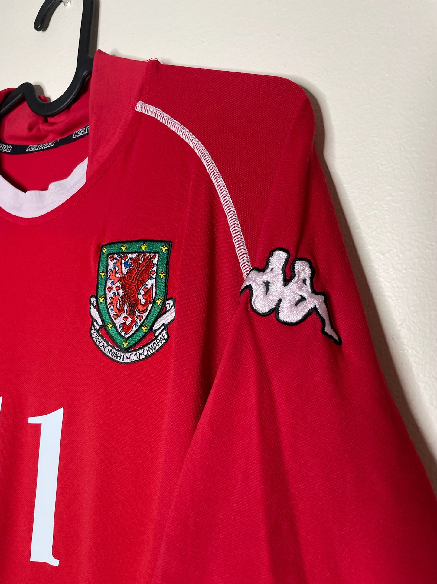 Wales 2002-03 Home Shirt Giggs #11 Large