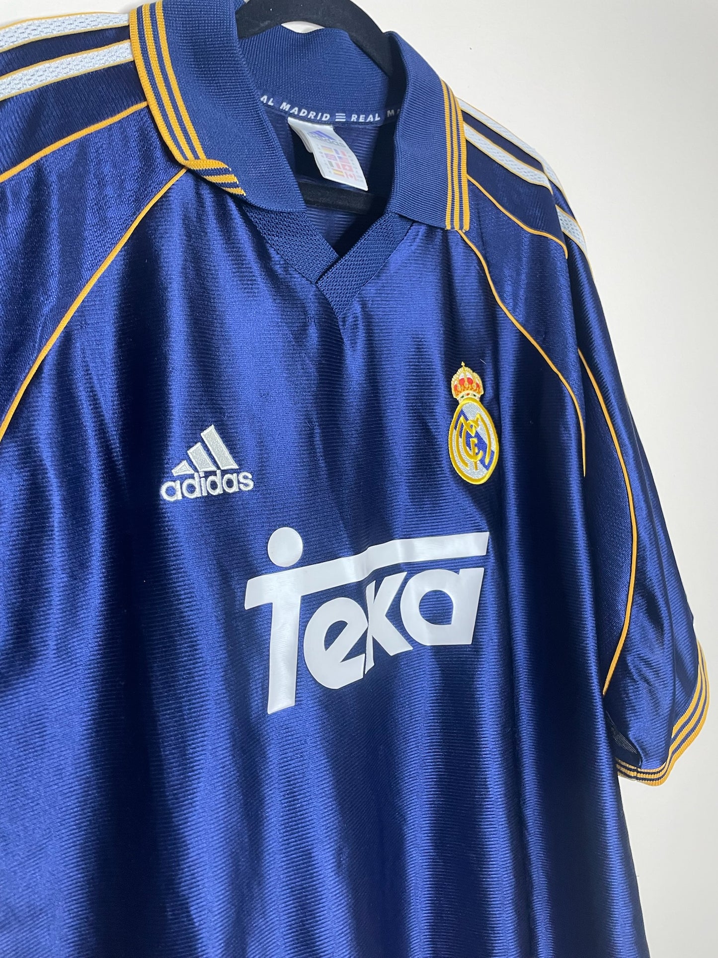 Real Madrid 1998-99 Away Shirt Raul #7 XL