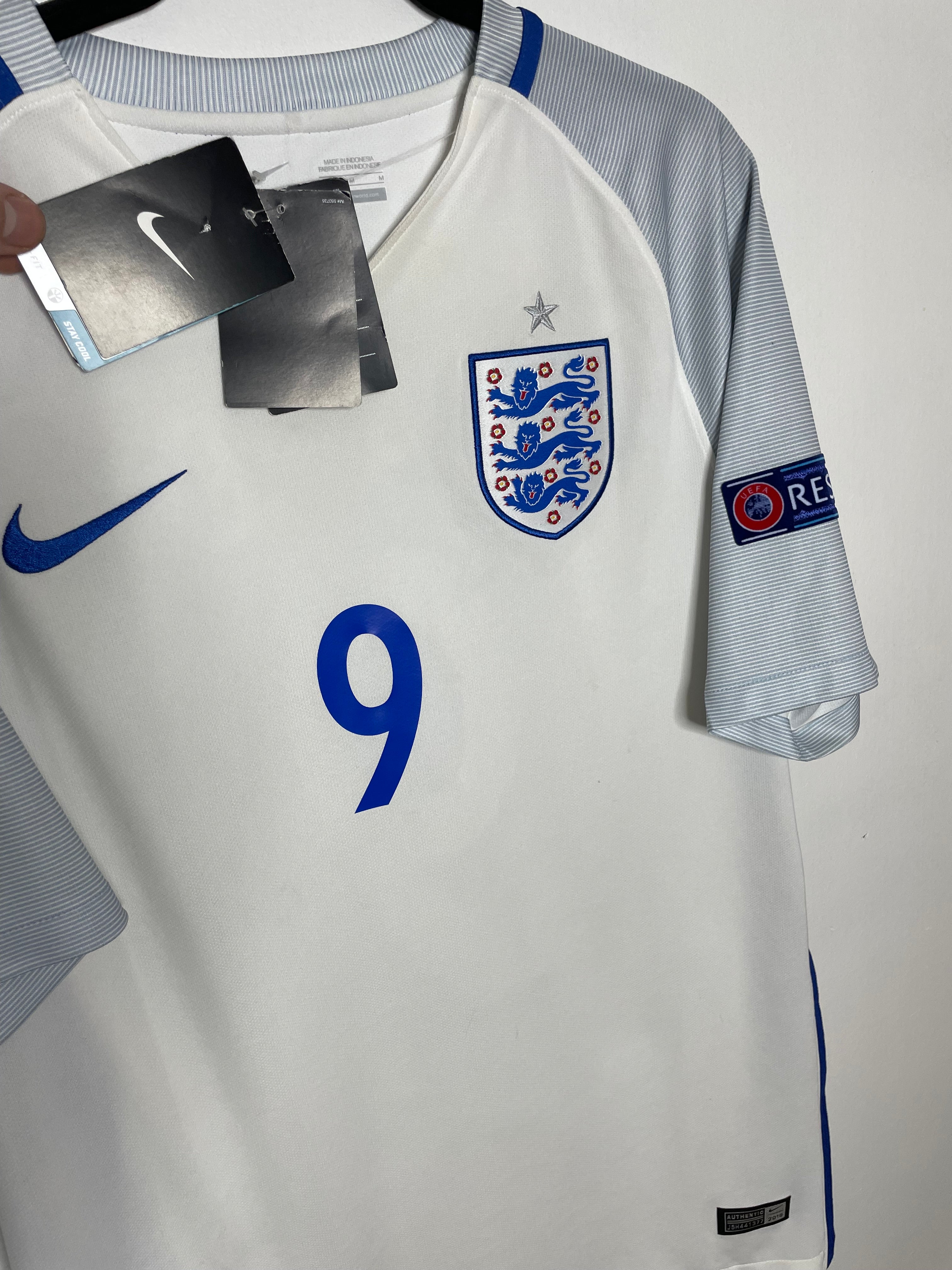 England EURO 2016 BNWT Home Shirt Kane #9 Medium