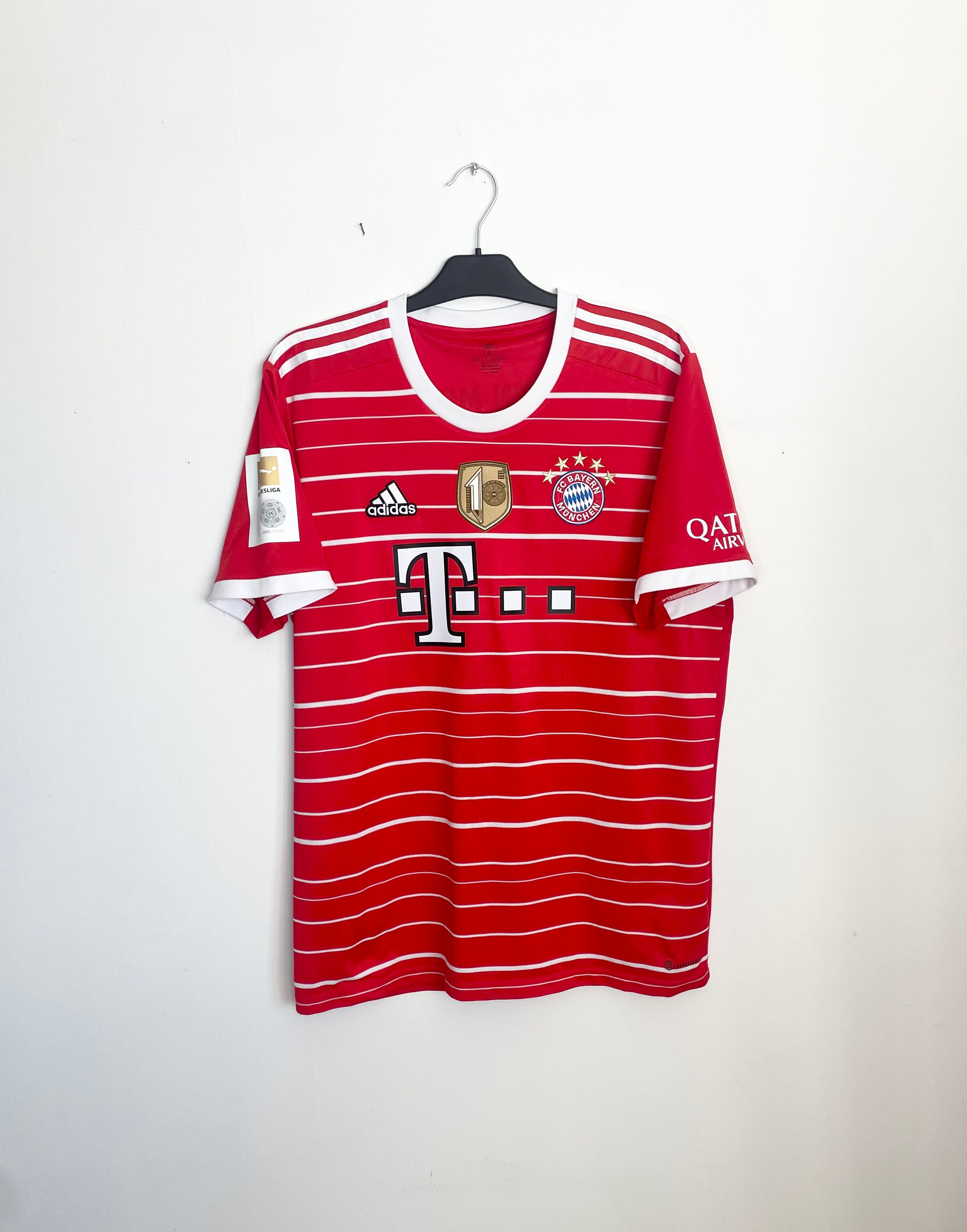 Bayern Munich 2022-23 Home Shirt Muller #25 XL