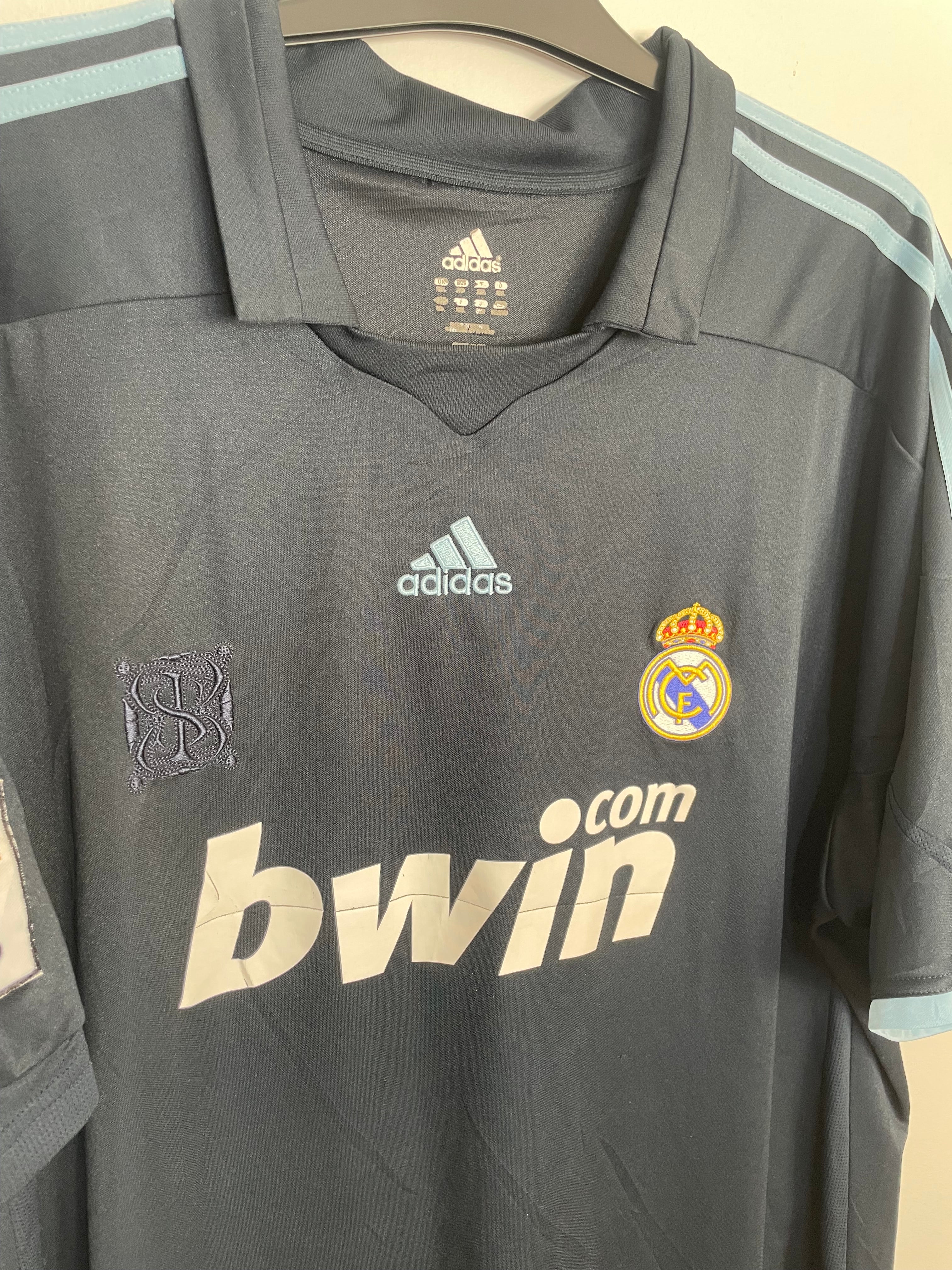 Real Madrid 2008-09 Away Shirt Kaka #8 XXL