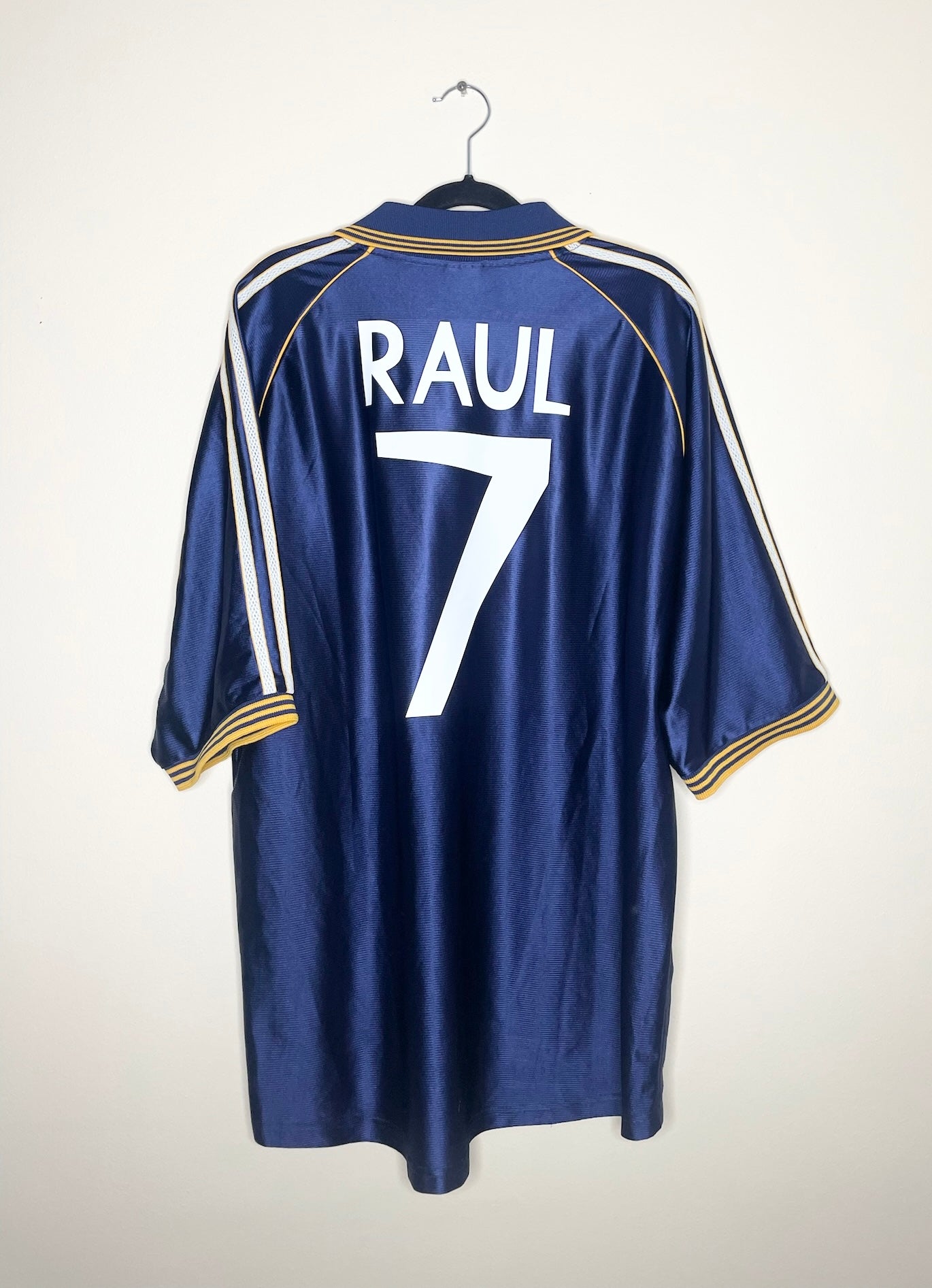 Real Madrid 1998-99 Away Shirt Raul #7 XL