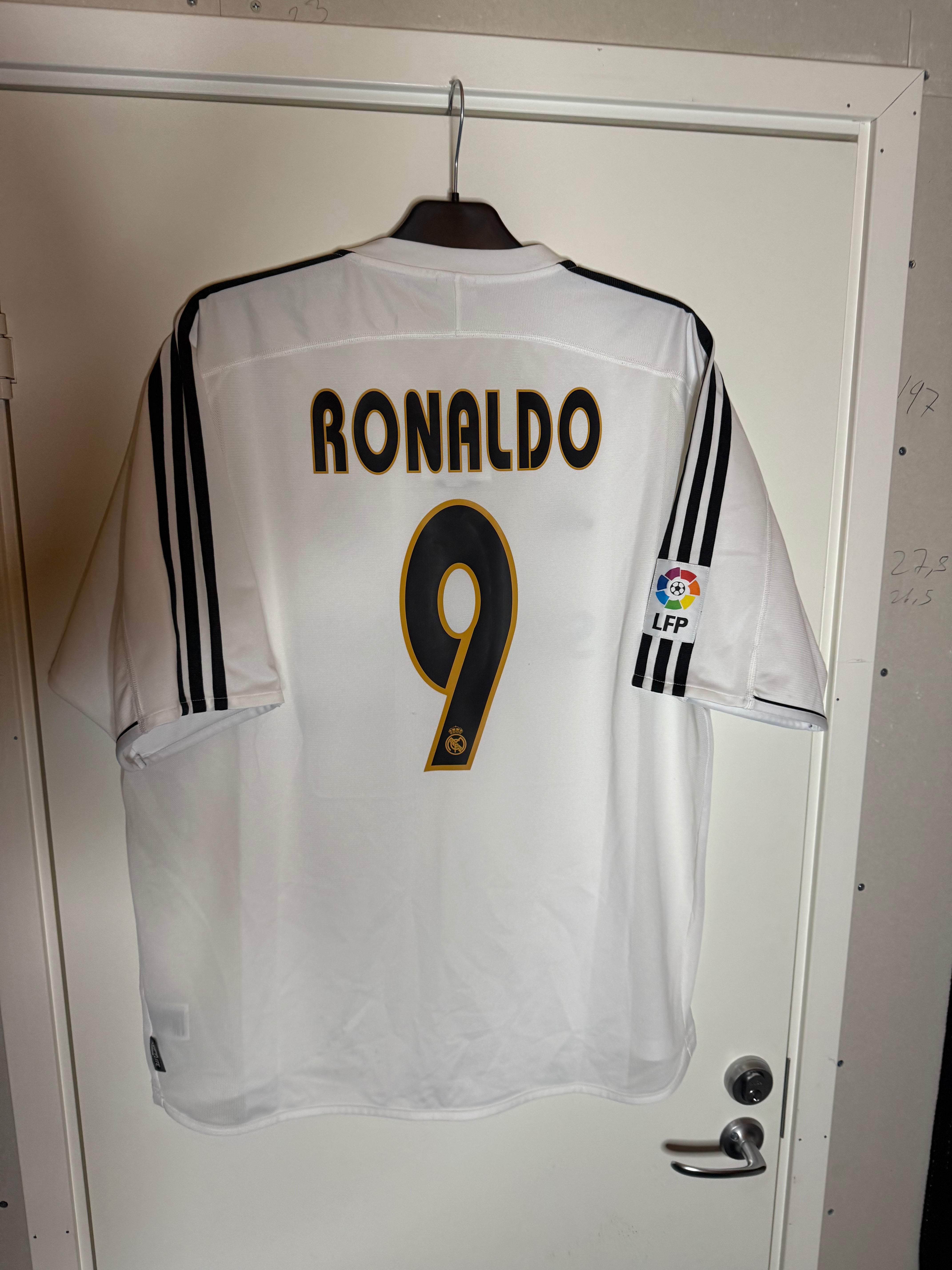 Real Madrid 2003-04 Hemmatröja Ronaldo #9 XL