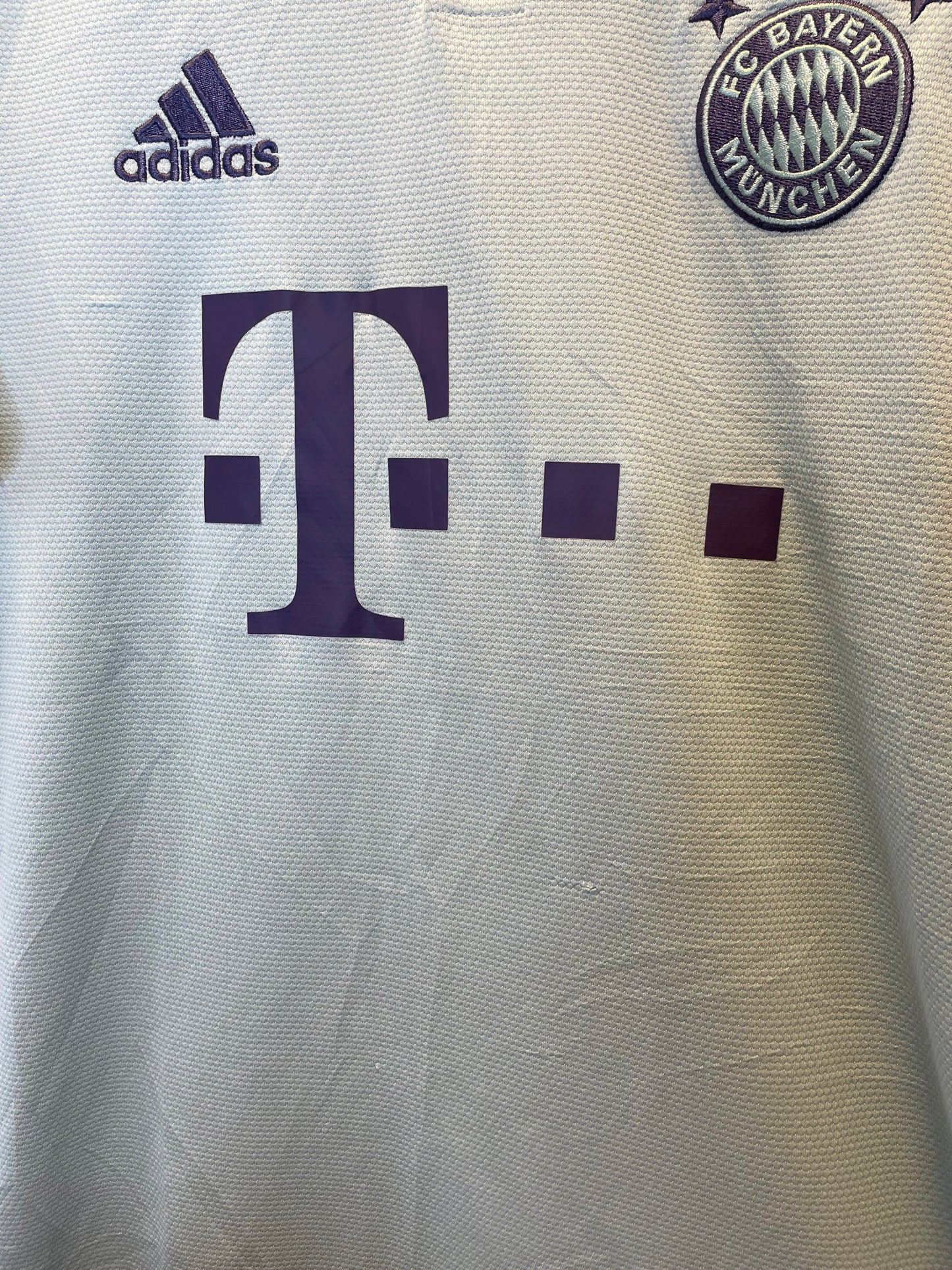 Bayern Munich 2018-19 Away Shirt Goretzka #18 Medium