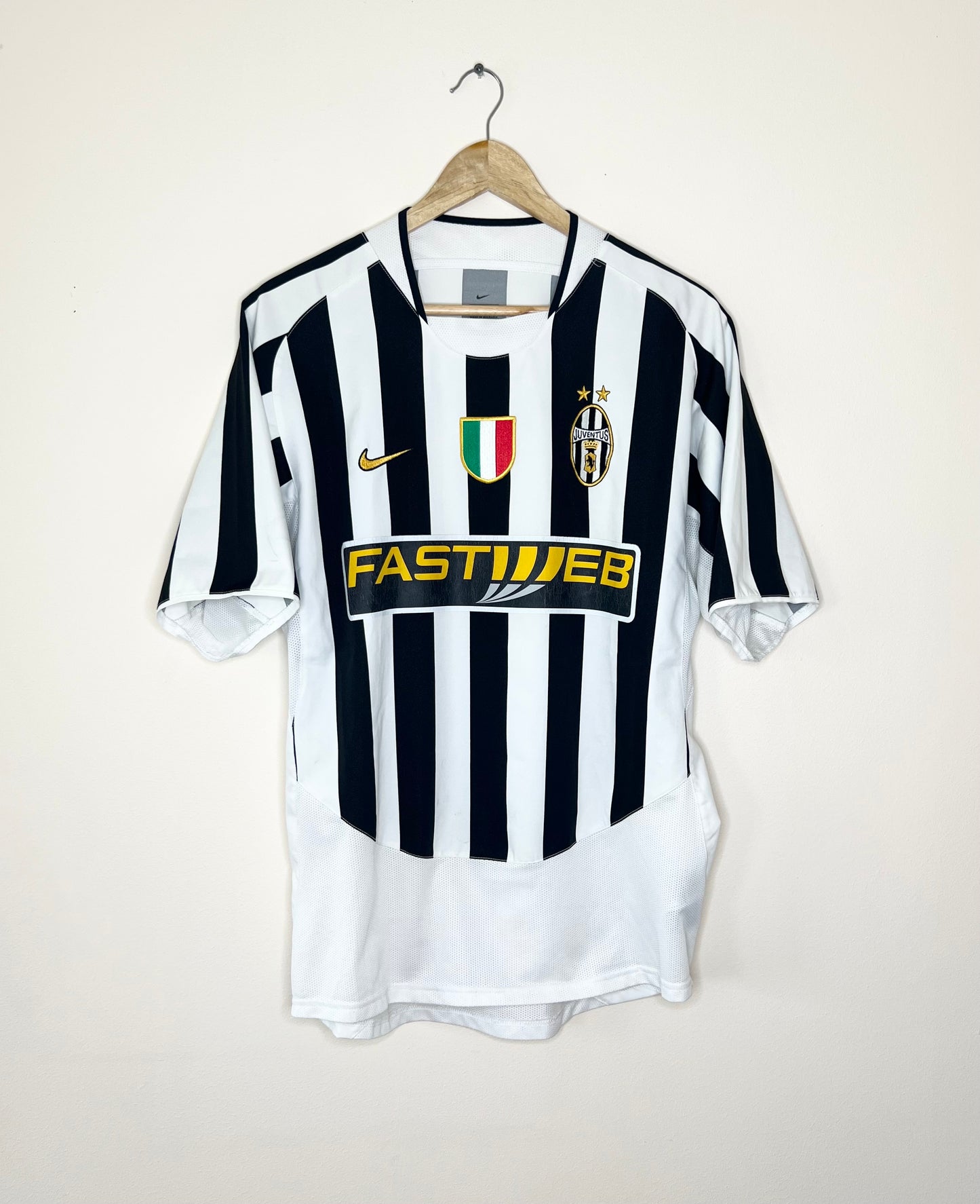 Juventus 2003-04 Home Shirt Trezeguet #17 Medium