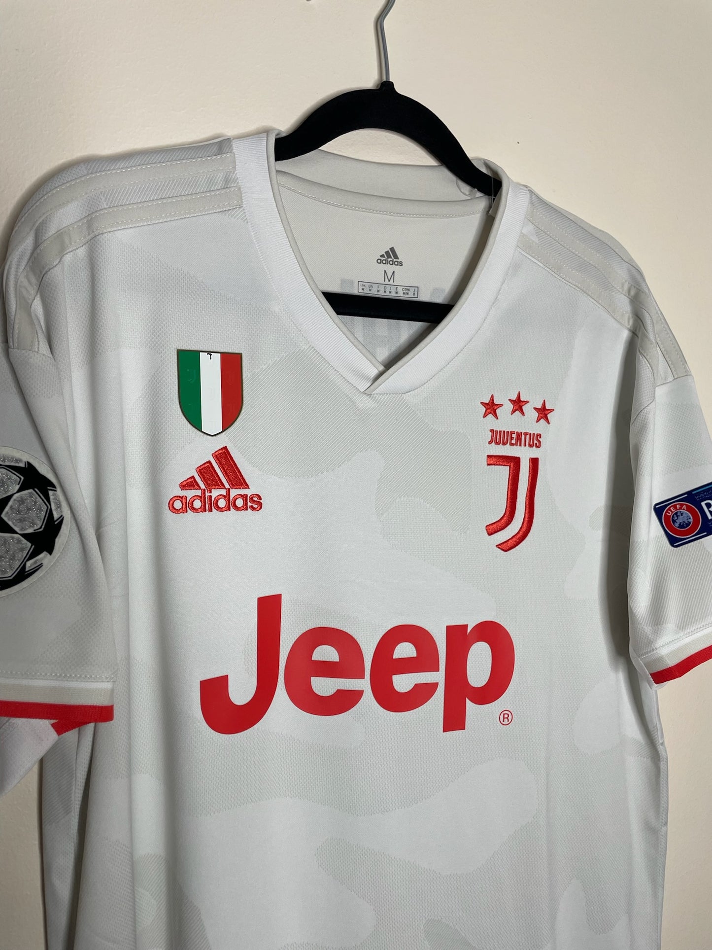 Juventus 2019-20 UCL Away Shirt Ronaldo #7 Medium