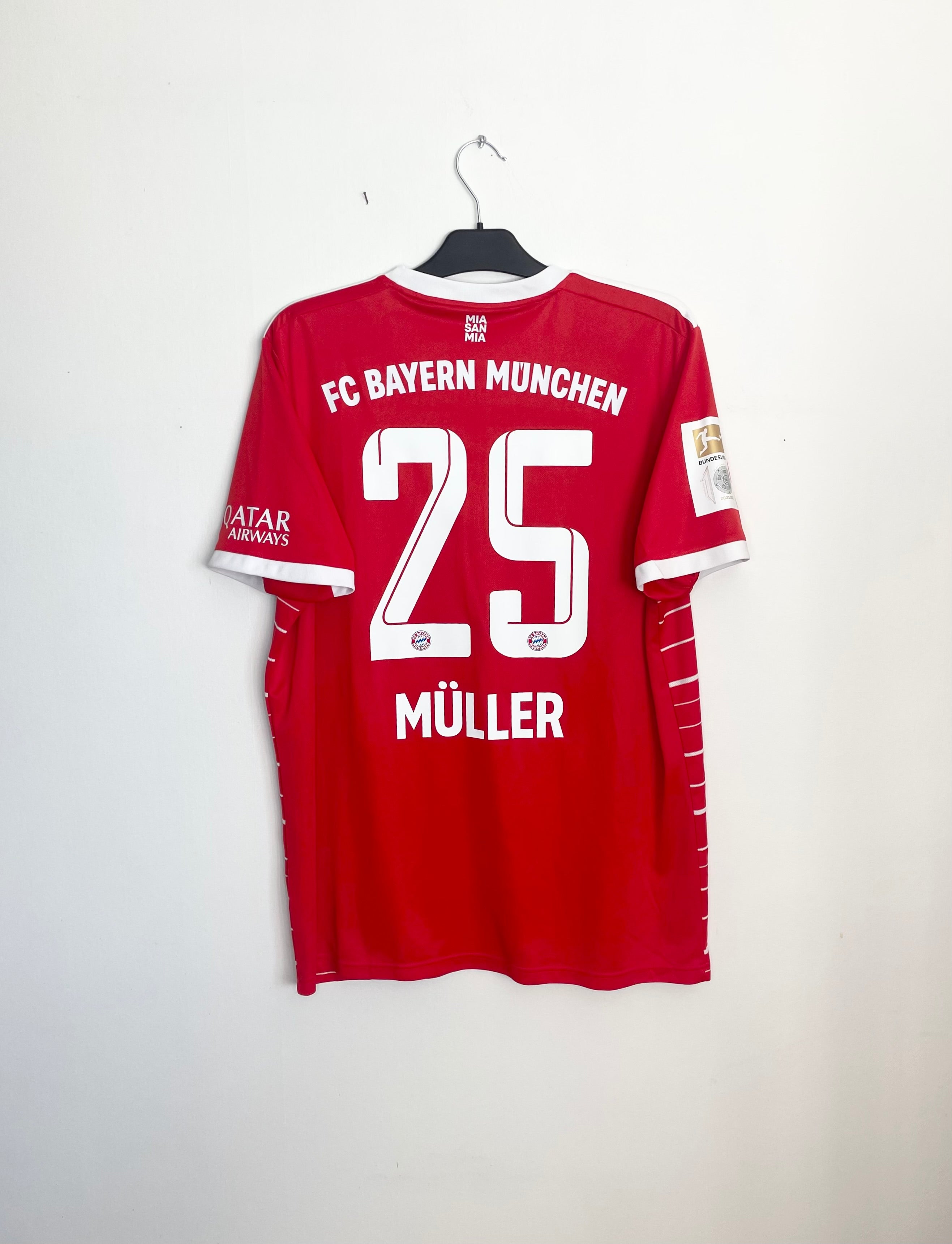Bayern Munich 2022-23 Home Shirt Muller #25 XL
