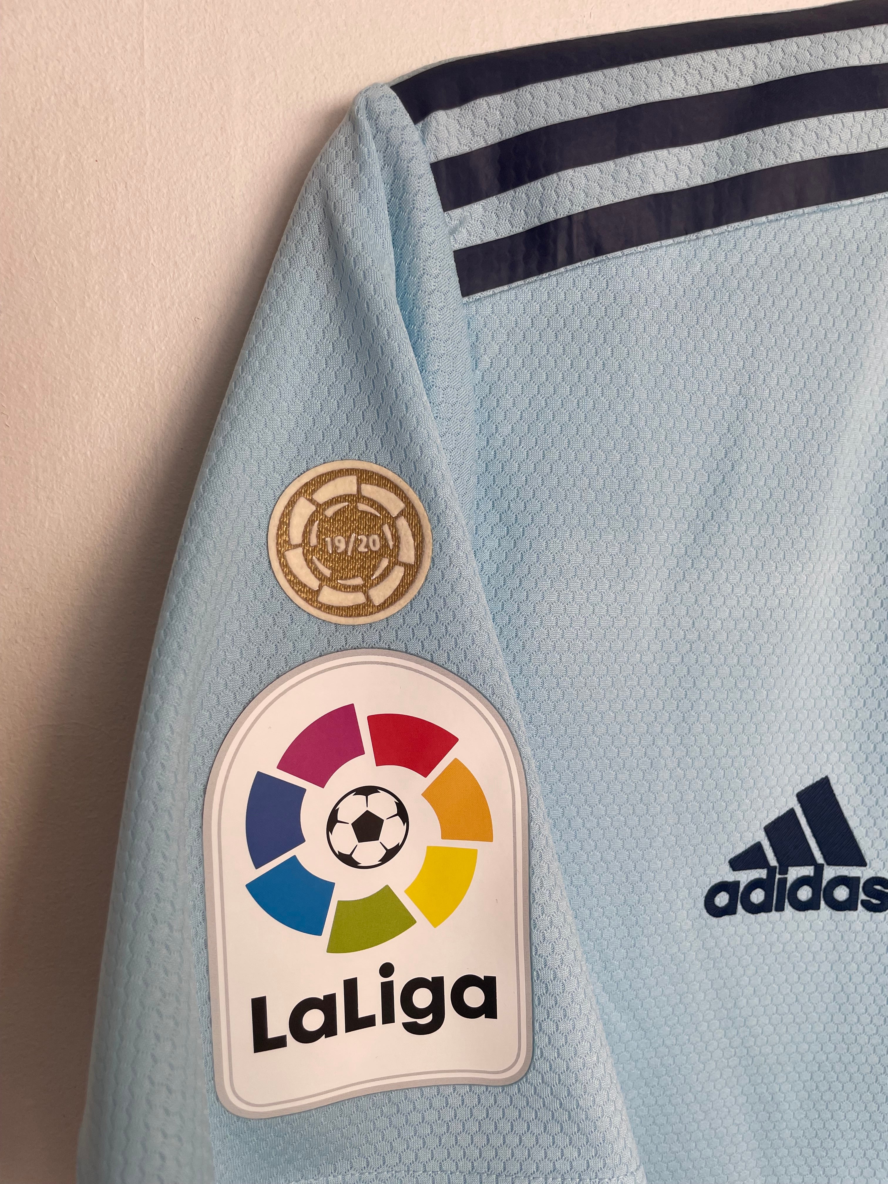 Real Madrid 2020-21 PLAYER VERSION Home GK Shirt Courtois #1 Size 8