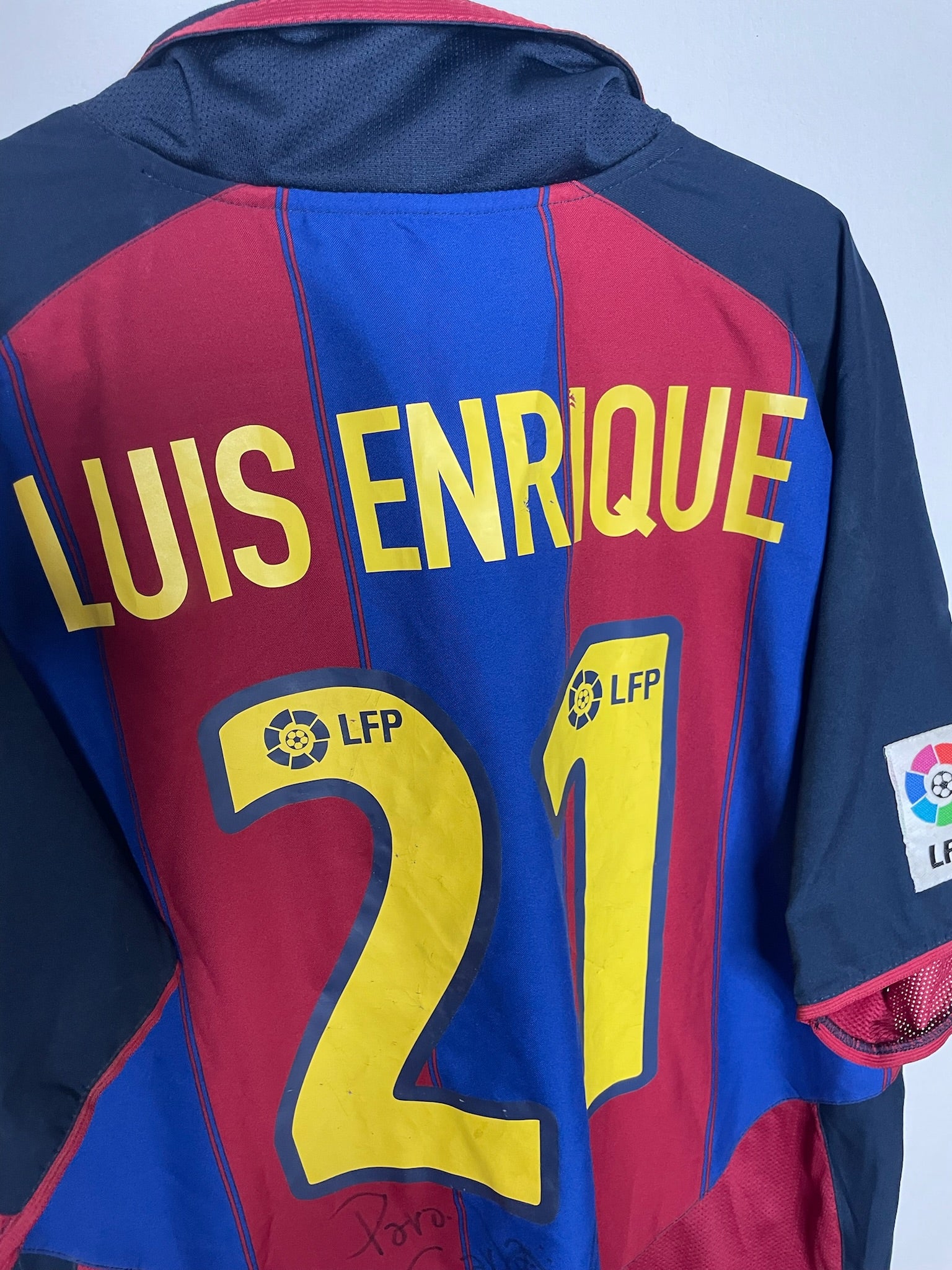 FC Barcelona 2003-04 SIGNED Home Shirt Luis Enrique #21 Medium