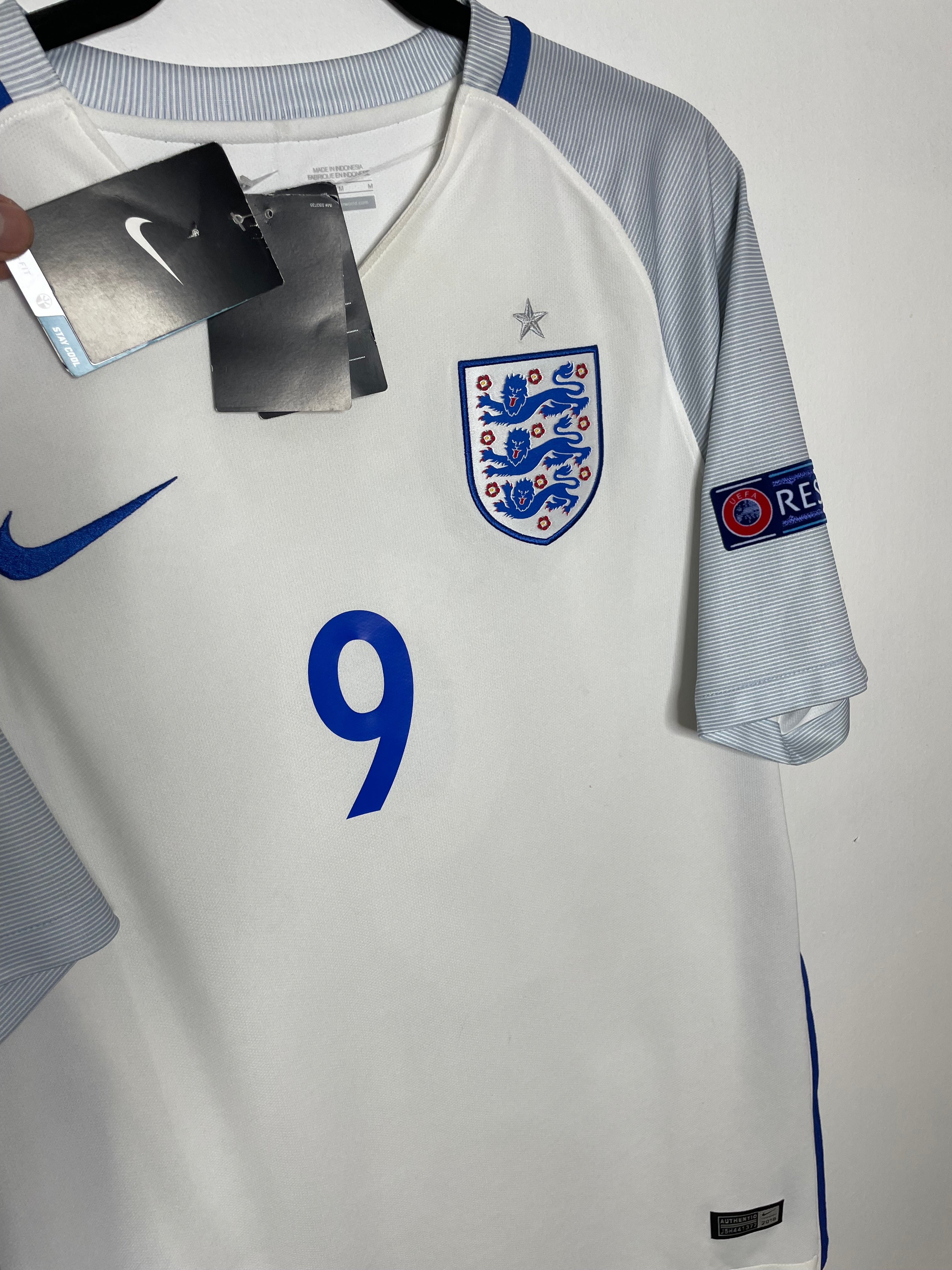 England EURO 2016 BNWT Home Shirt Kane #9 Medium