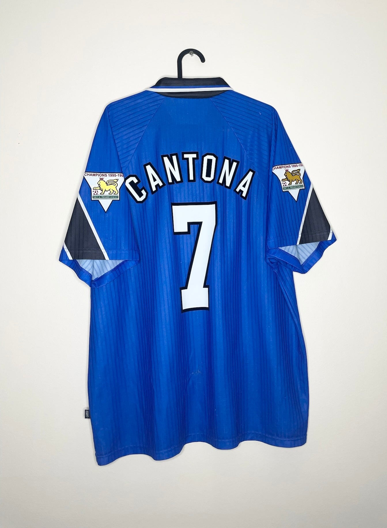 Manchester United 1996-1998 Third Shirt Cantona #7 XXL