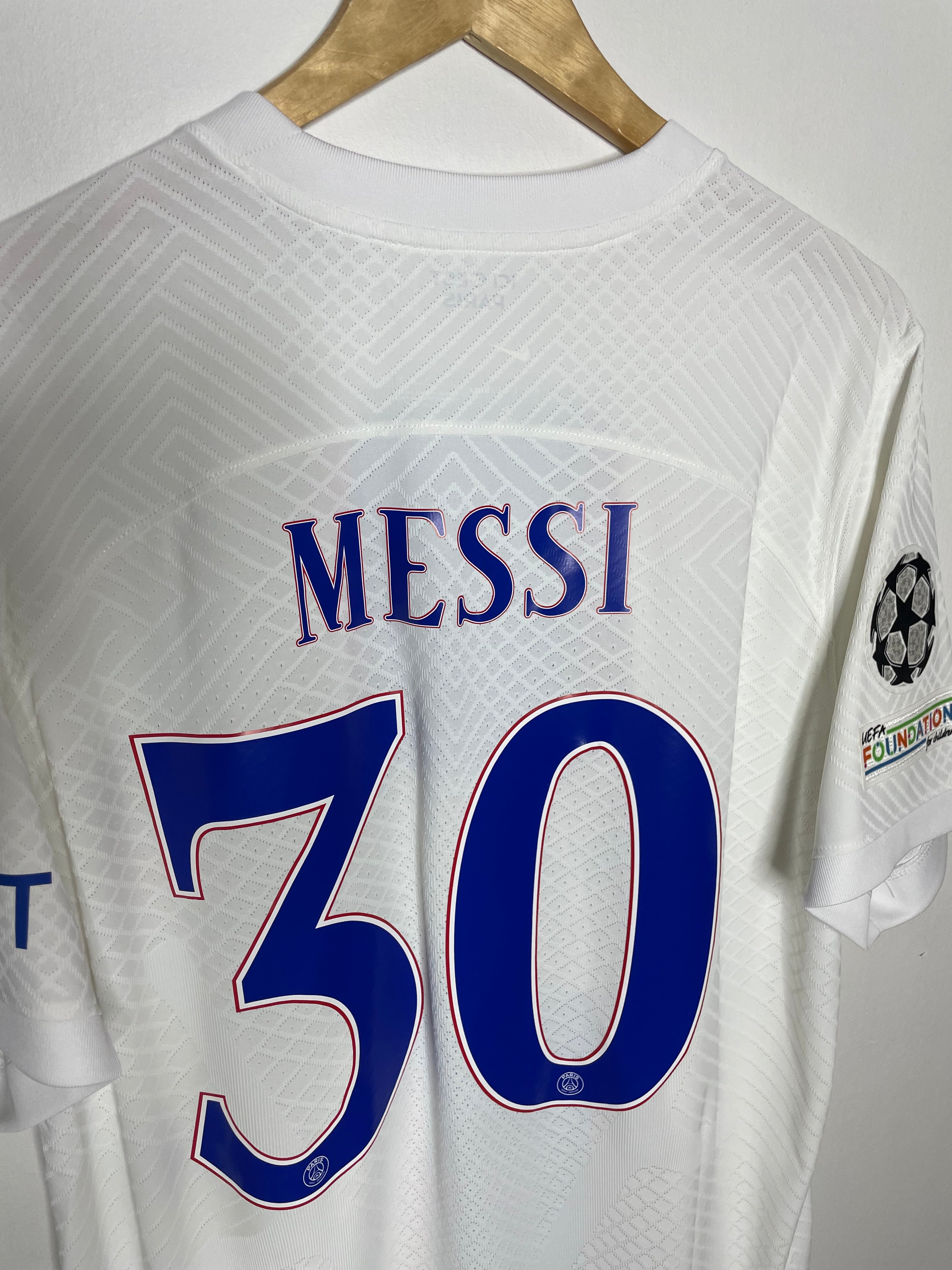 Paris Saint-Germain 2022-23 PLAYER VERSION Third Shirt Messi #30 XL