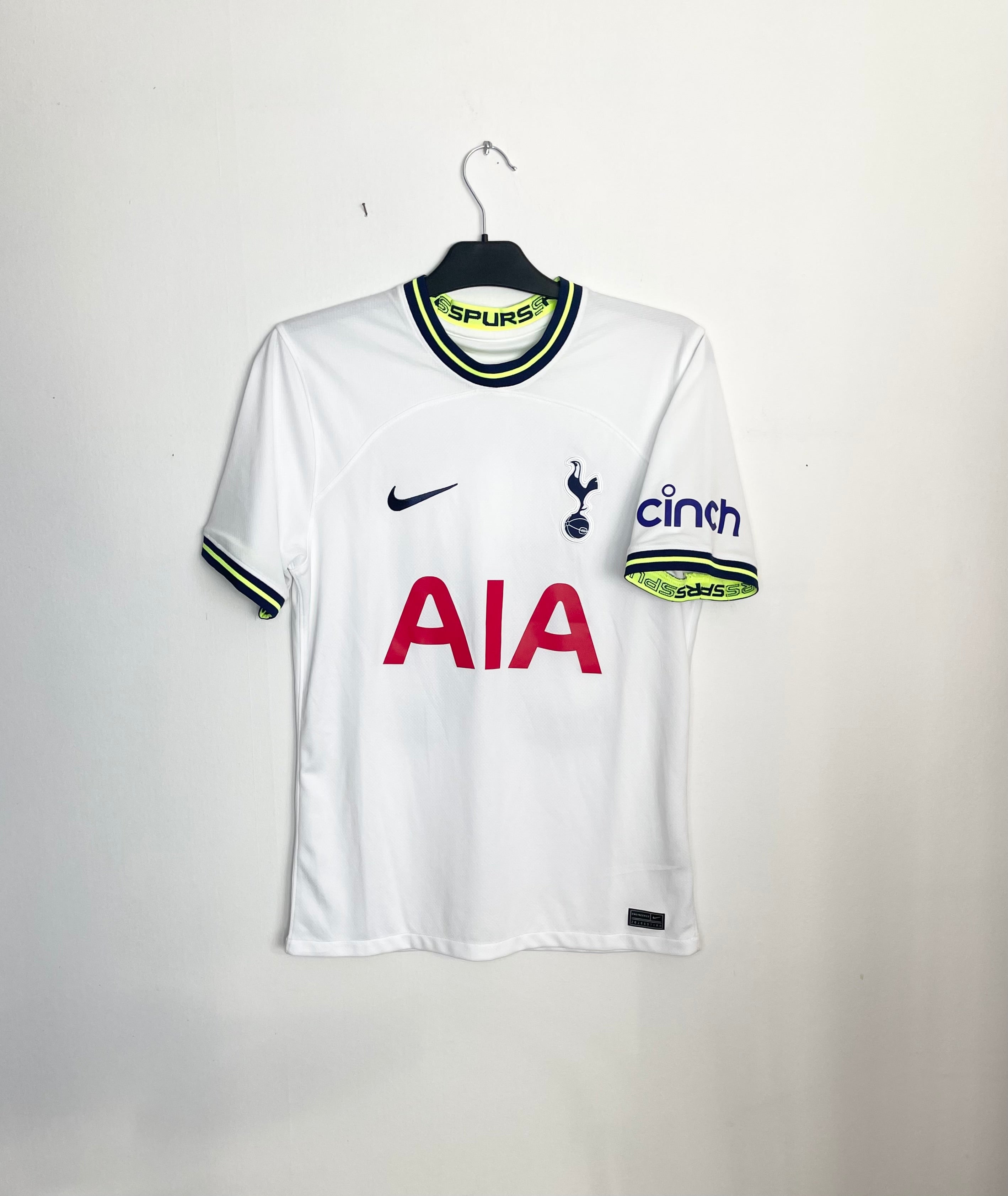 Tottenham Hotspur 2022-23 Home Shirt Bentancur #30 Small