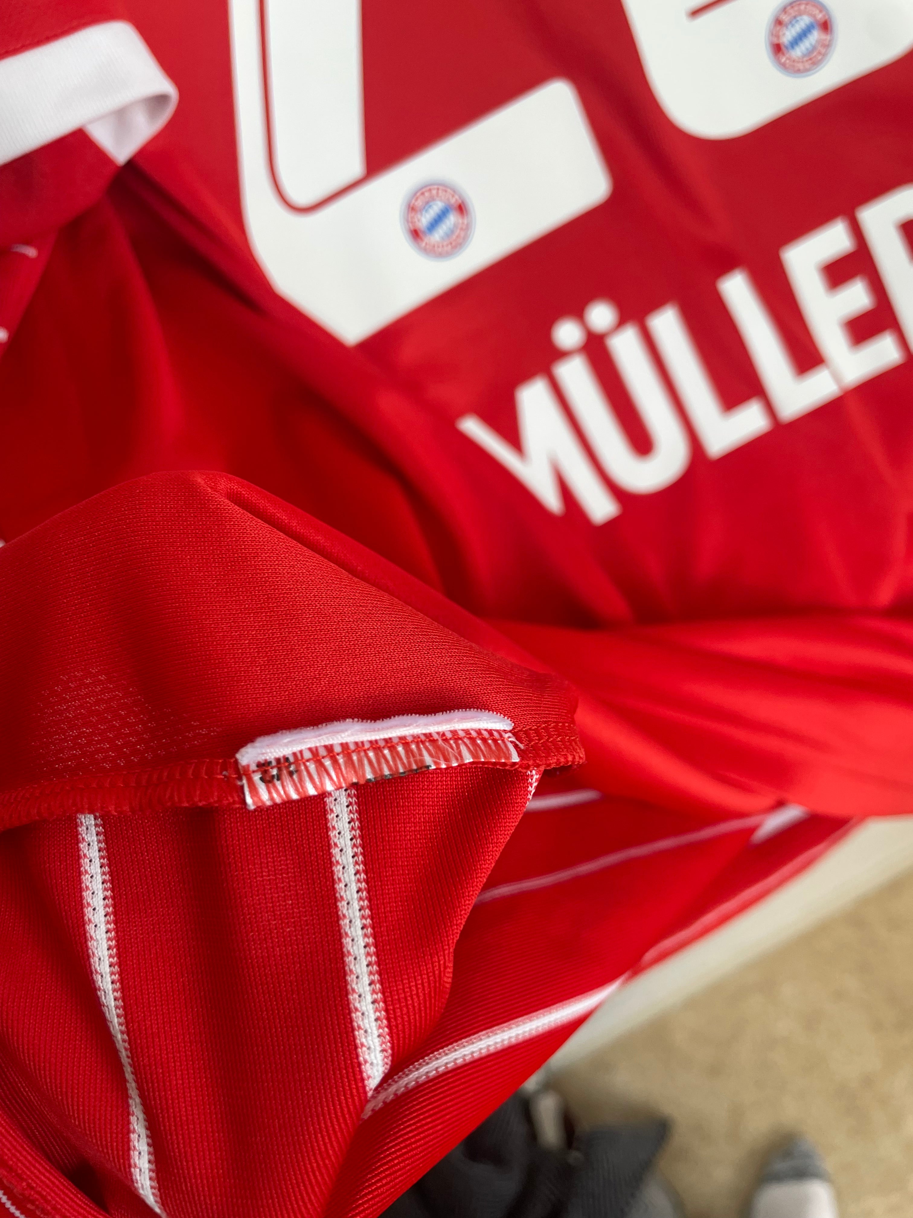 Bayern Munich 2022-23 Home Shirt Muller #25 XL