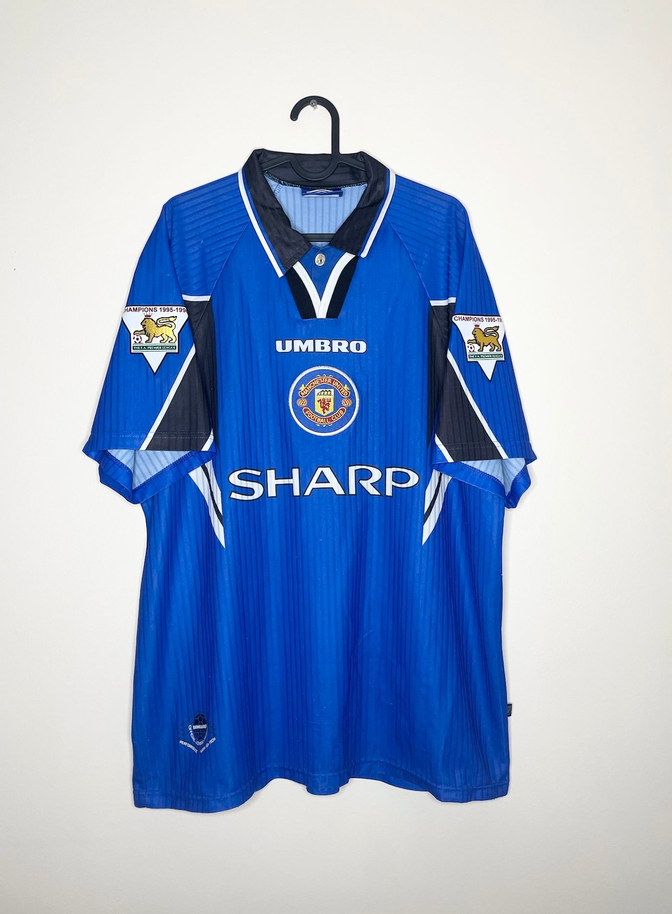 Manchester United 1996-1998 Third Shirt Cantona #7 XXL