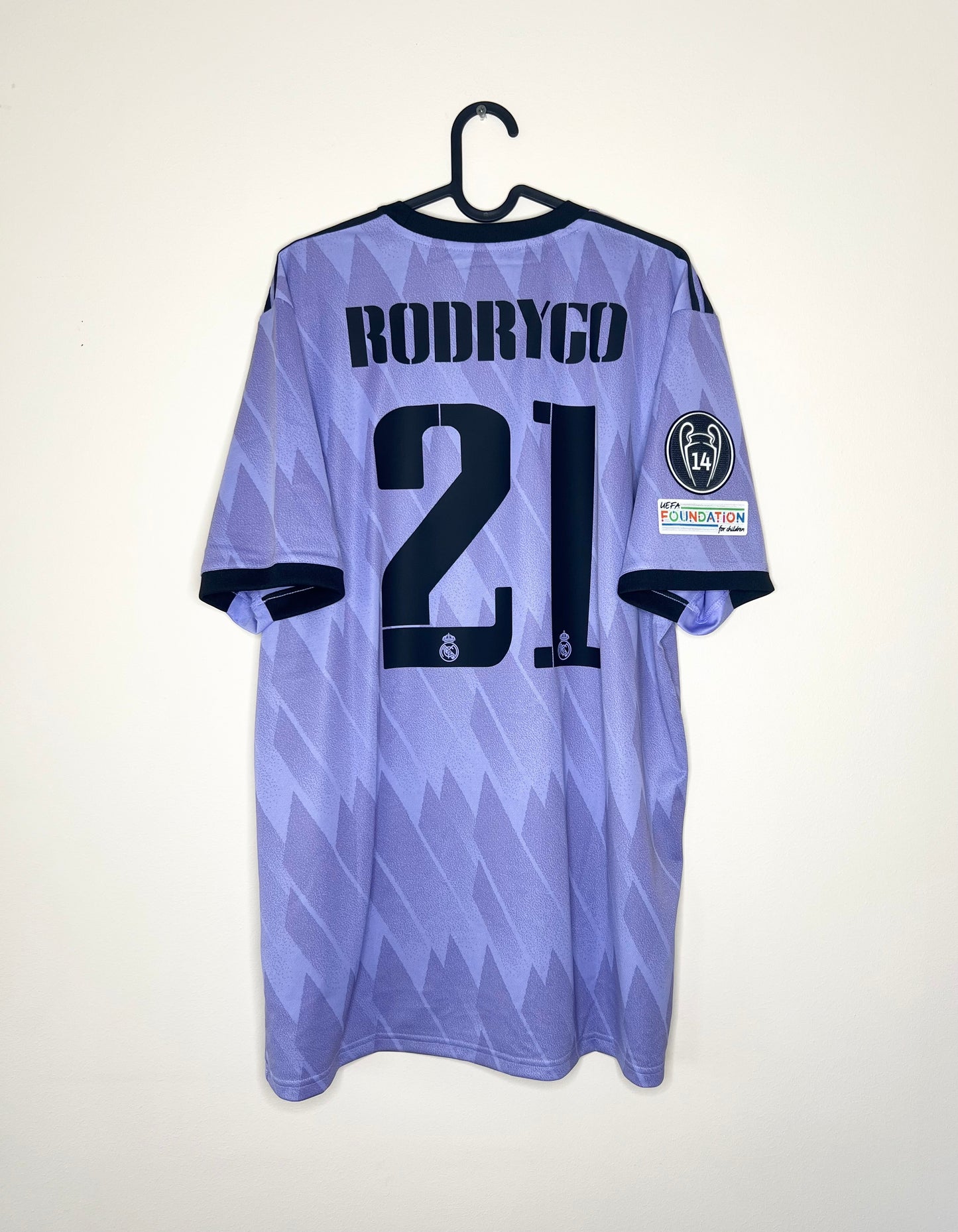 Real Madrid 2022-23 BNWT UCL Away Shirt Rodrygo #21 XL