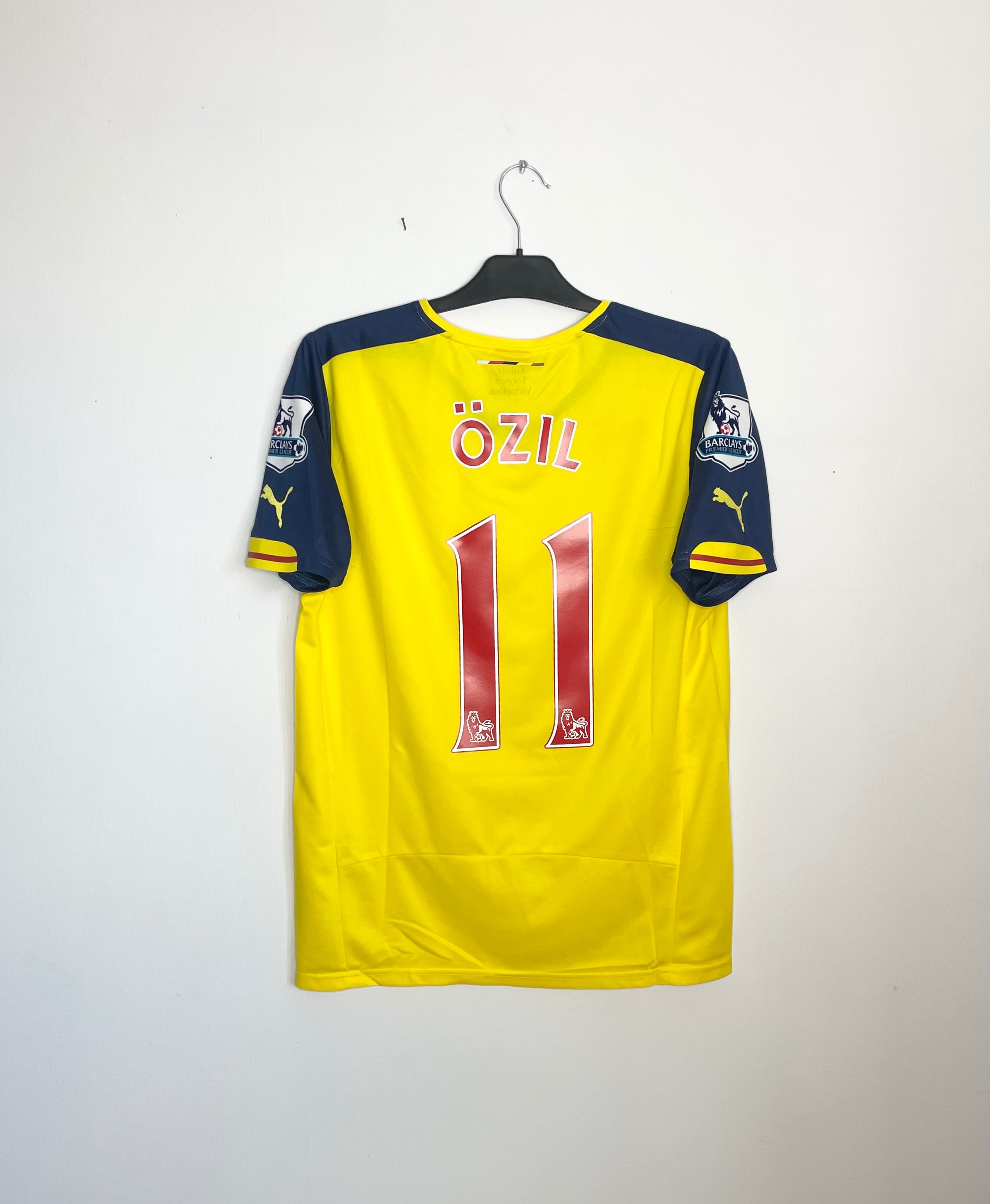 Arsenal 2014-15 Away Shirt Özil #11 BNWT Medium
