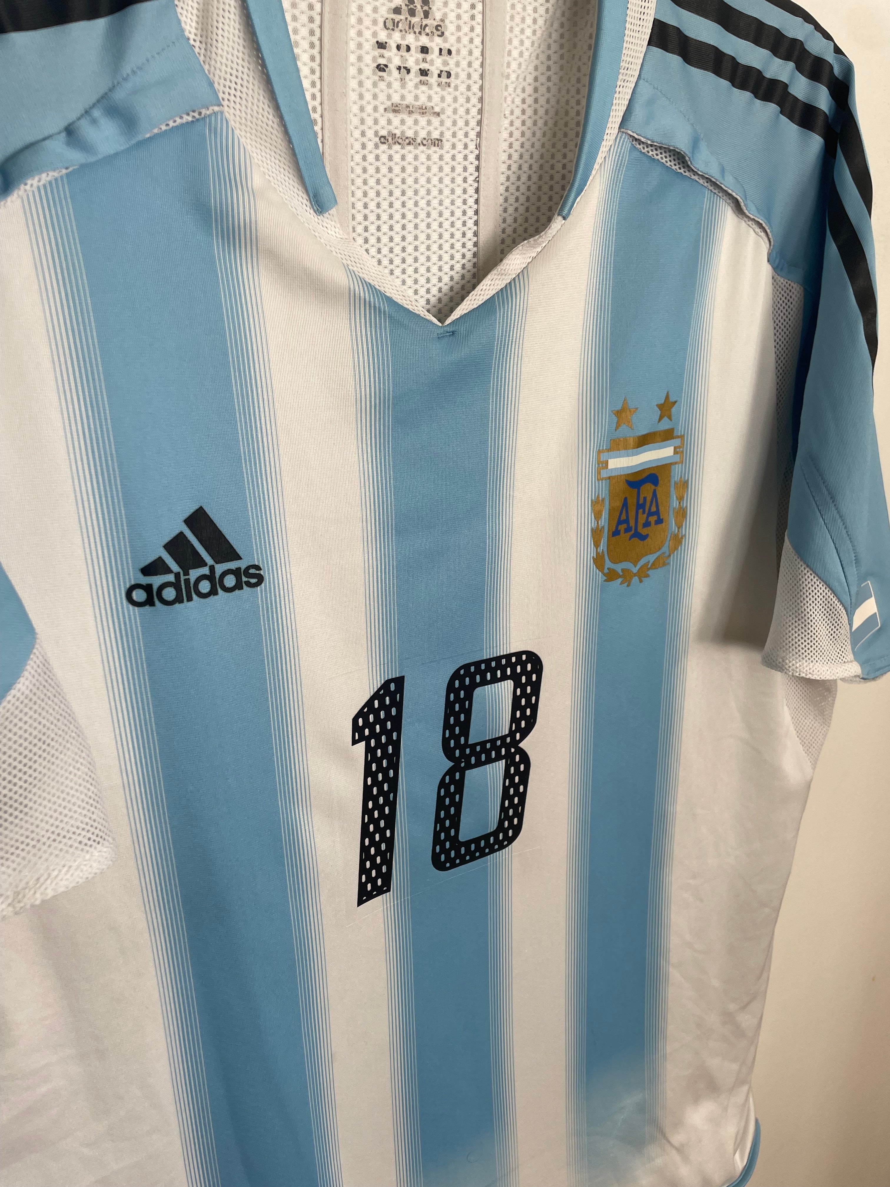 Argentina 2003-04 PLAYER VERSION Home Shirt Messi #18 XL