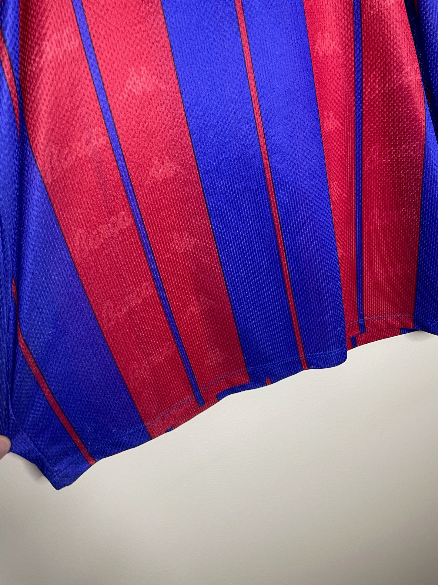 FC Barcelona 1997-98 Home Shirt Guardiola #4 Medium