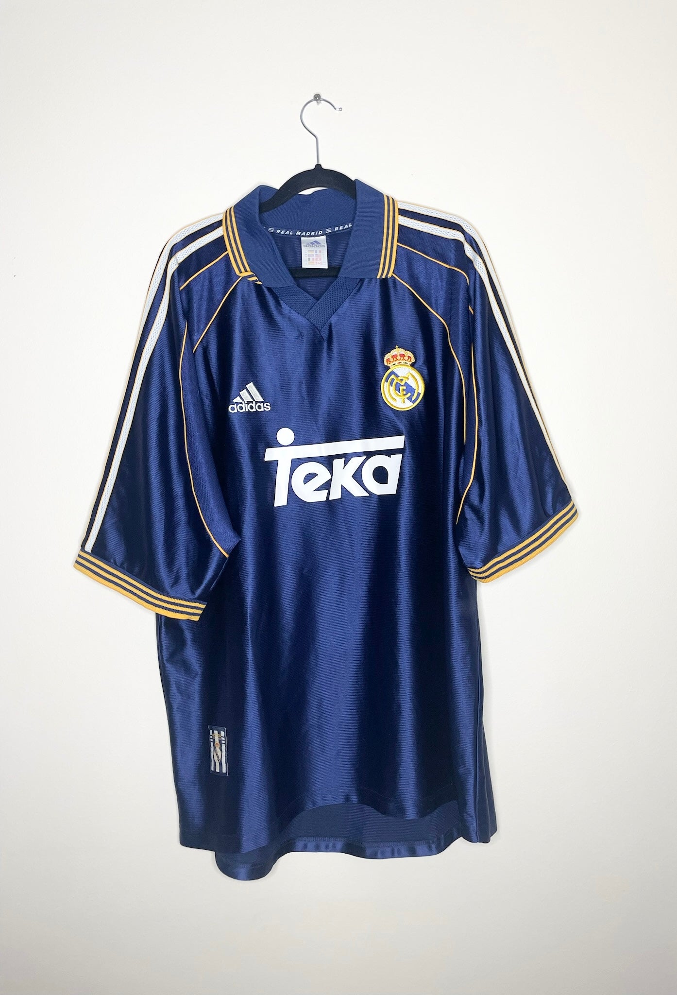 Real Madrid 1998-99 Away Shirt Raul #7 XL