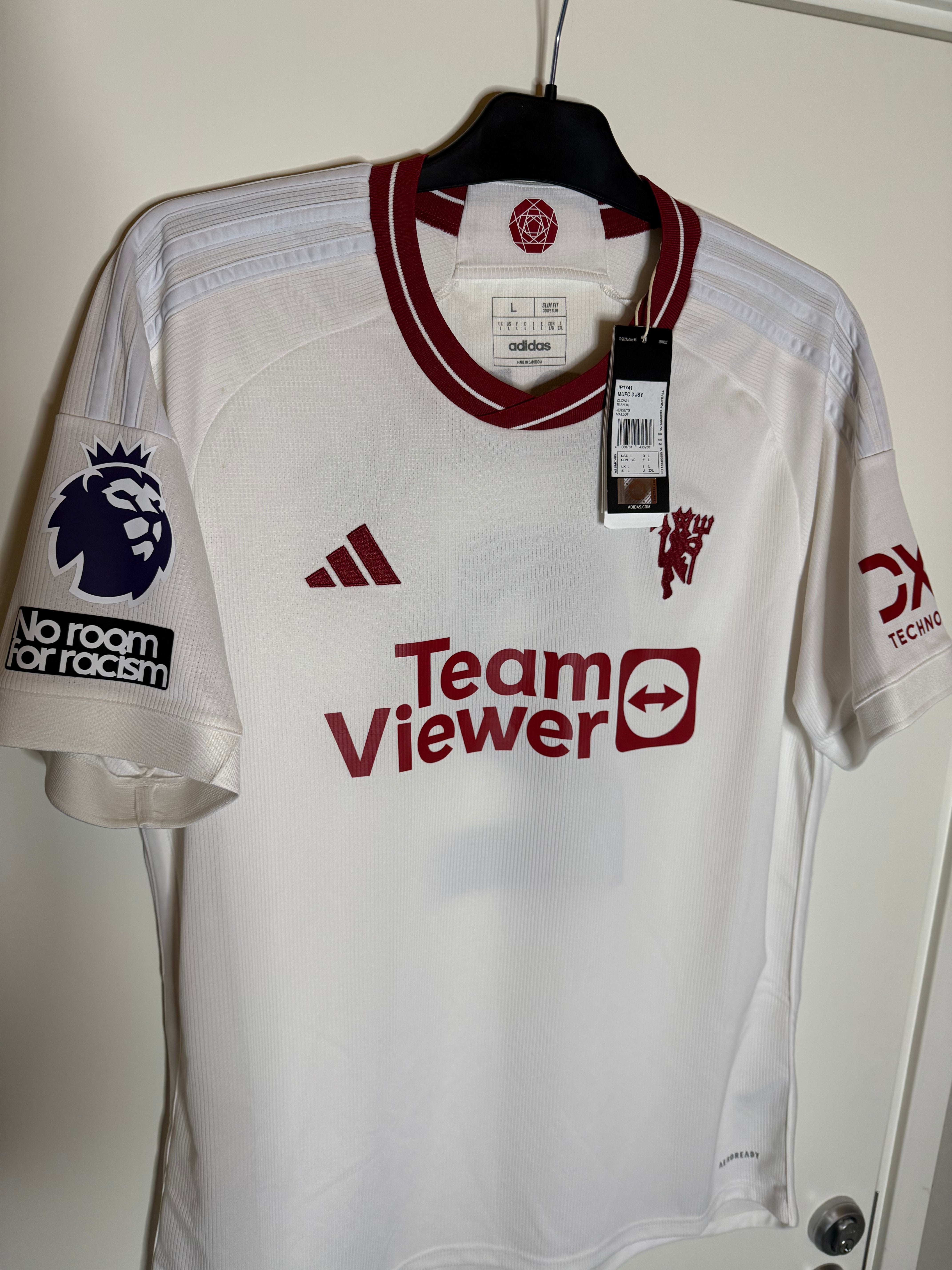 Manchester United 2023-24 BNWT Tredjetröja Lindelöf #2 Large