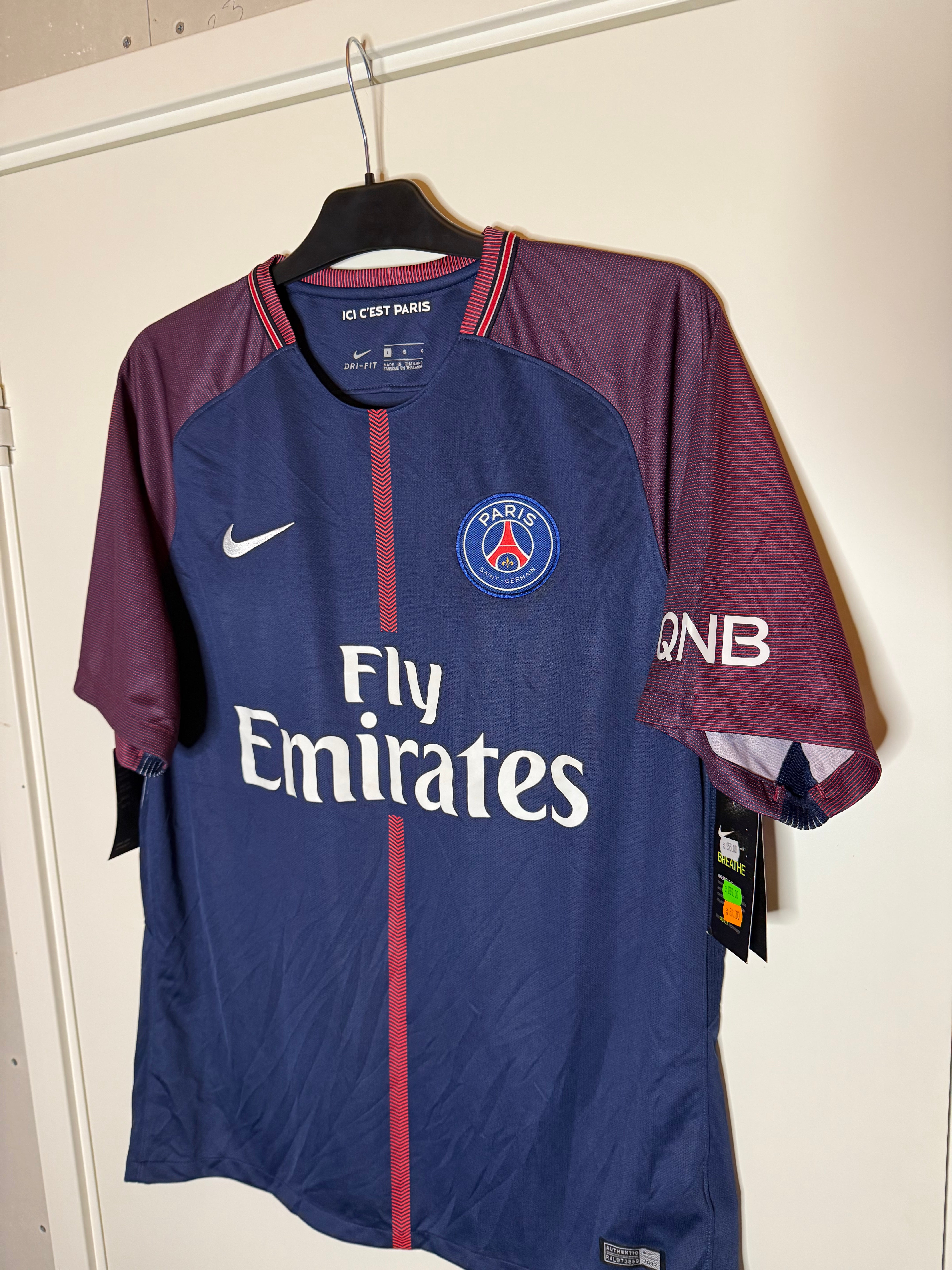 Paris Saint-Germain 2017-18 BNWT Hemmatröja Mbappe #29 Large