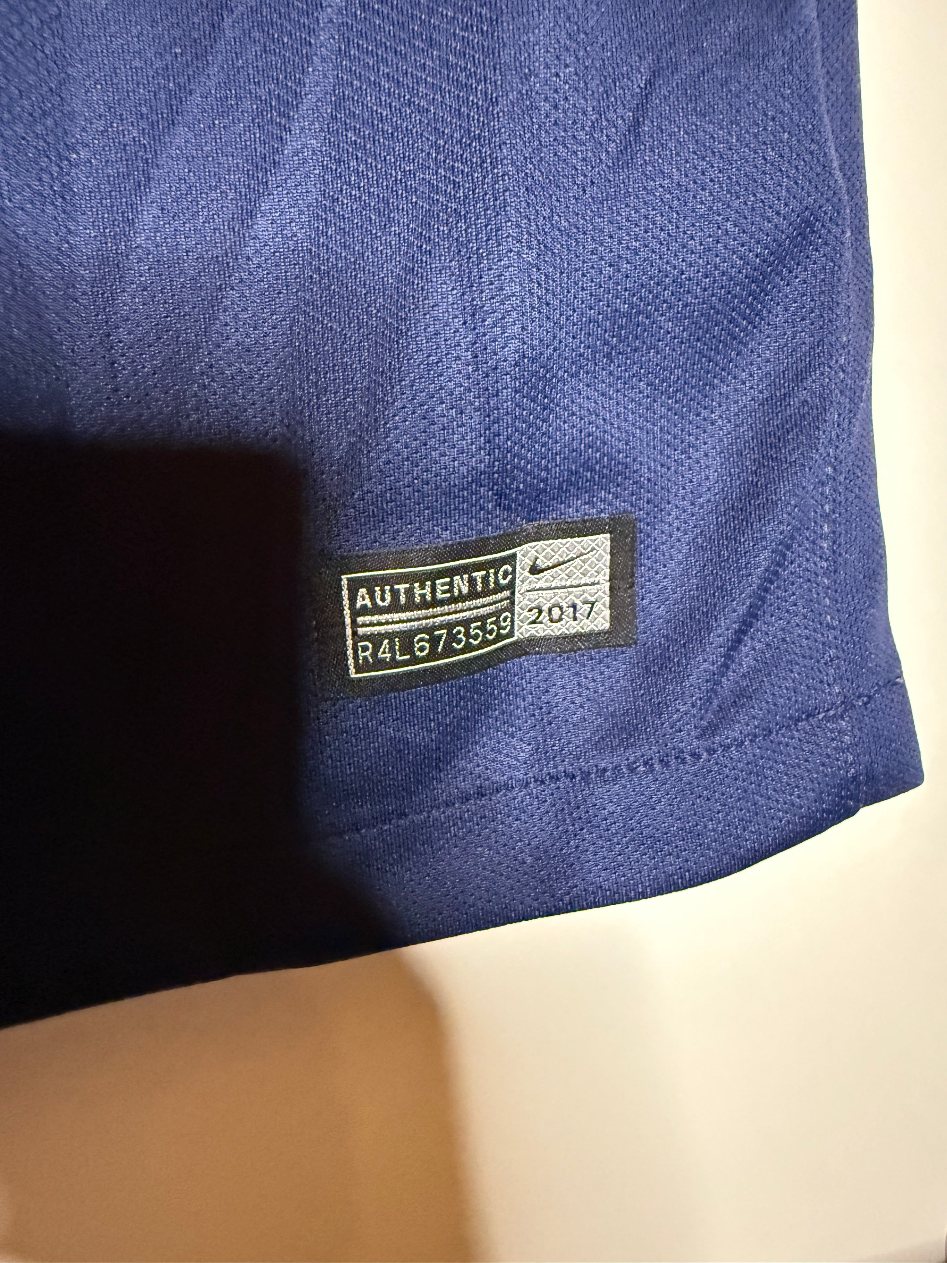 Paris Saint-Germain 2017-18 BNWT Hemmatröja Mbappe #29 Large