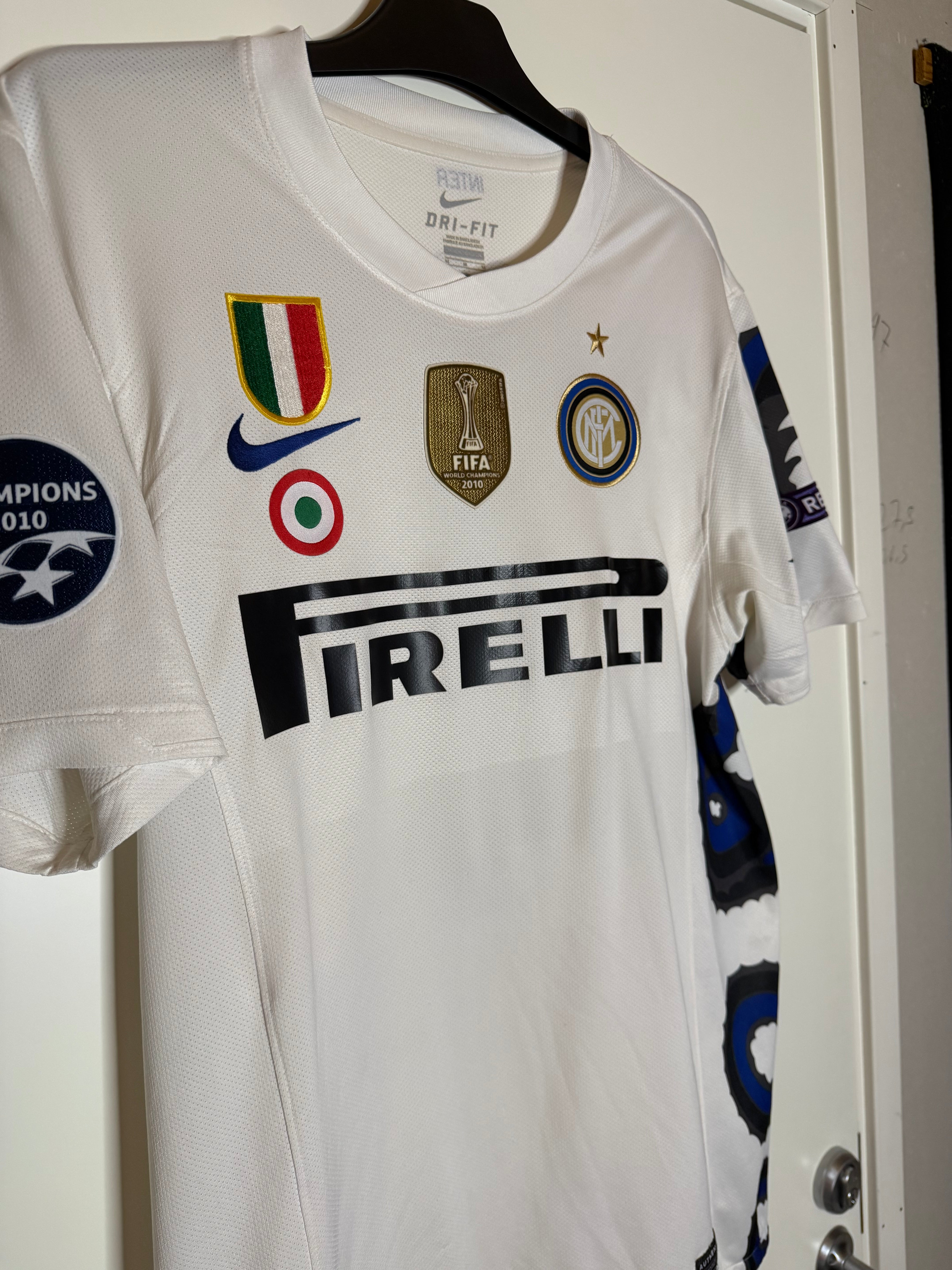 Inter Milan 2010-11 Bortatröja Zanetti #4 Medium