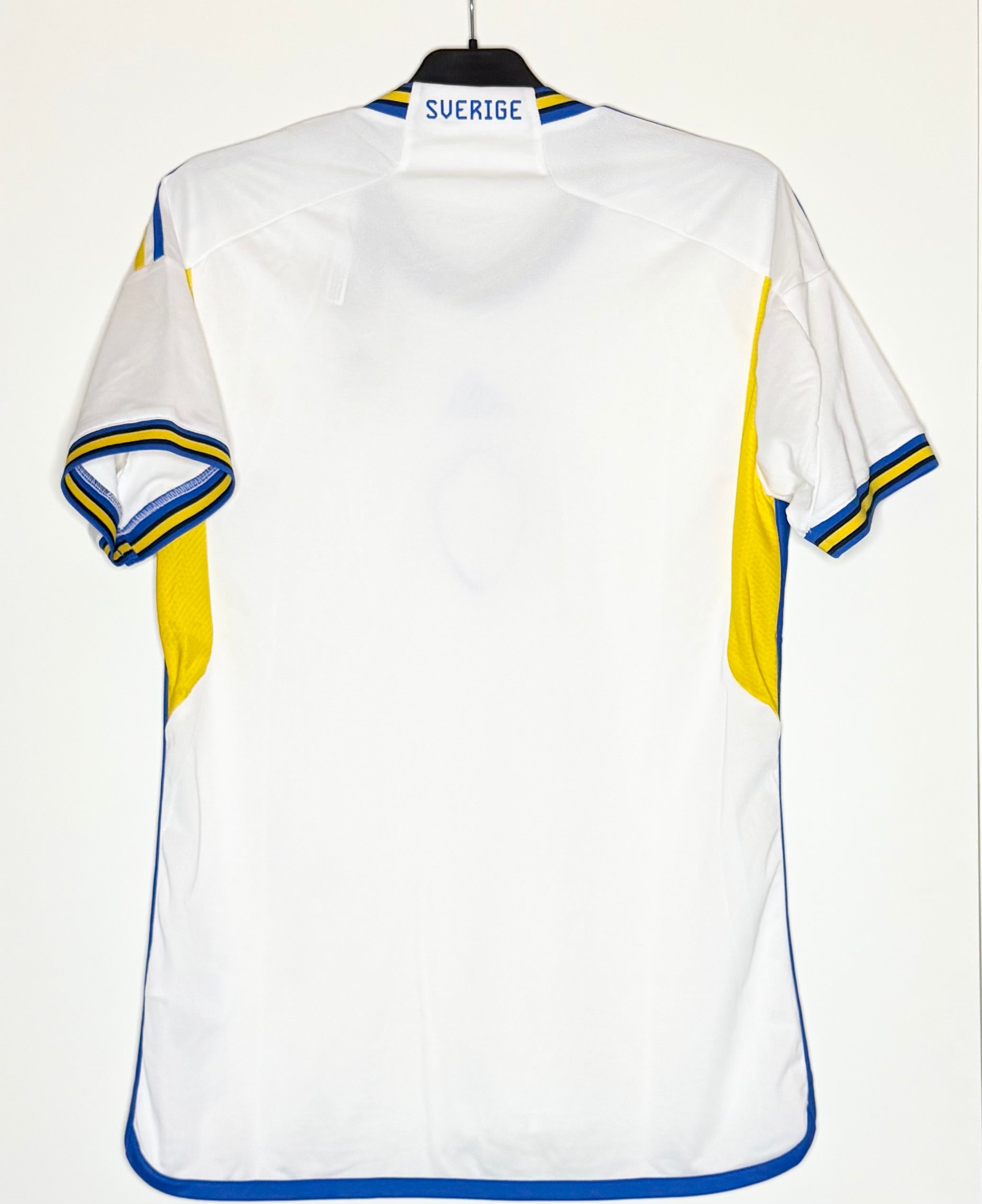 Sverige 2022-24 Bortatröja Medium BNWT