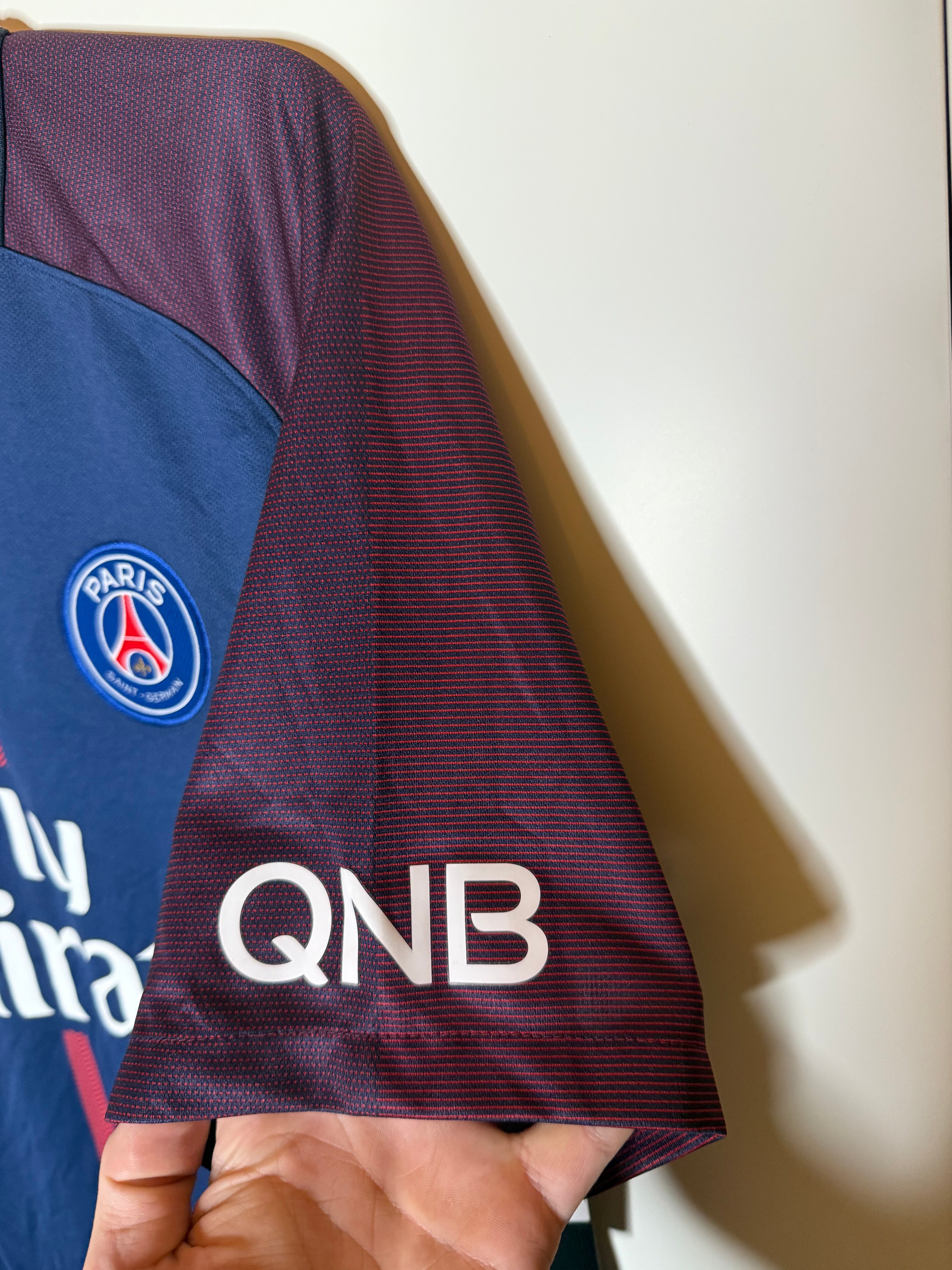 Paris Saint-Germain 2017-18 BNWT Hemmatröja Mbappe #29 Large